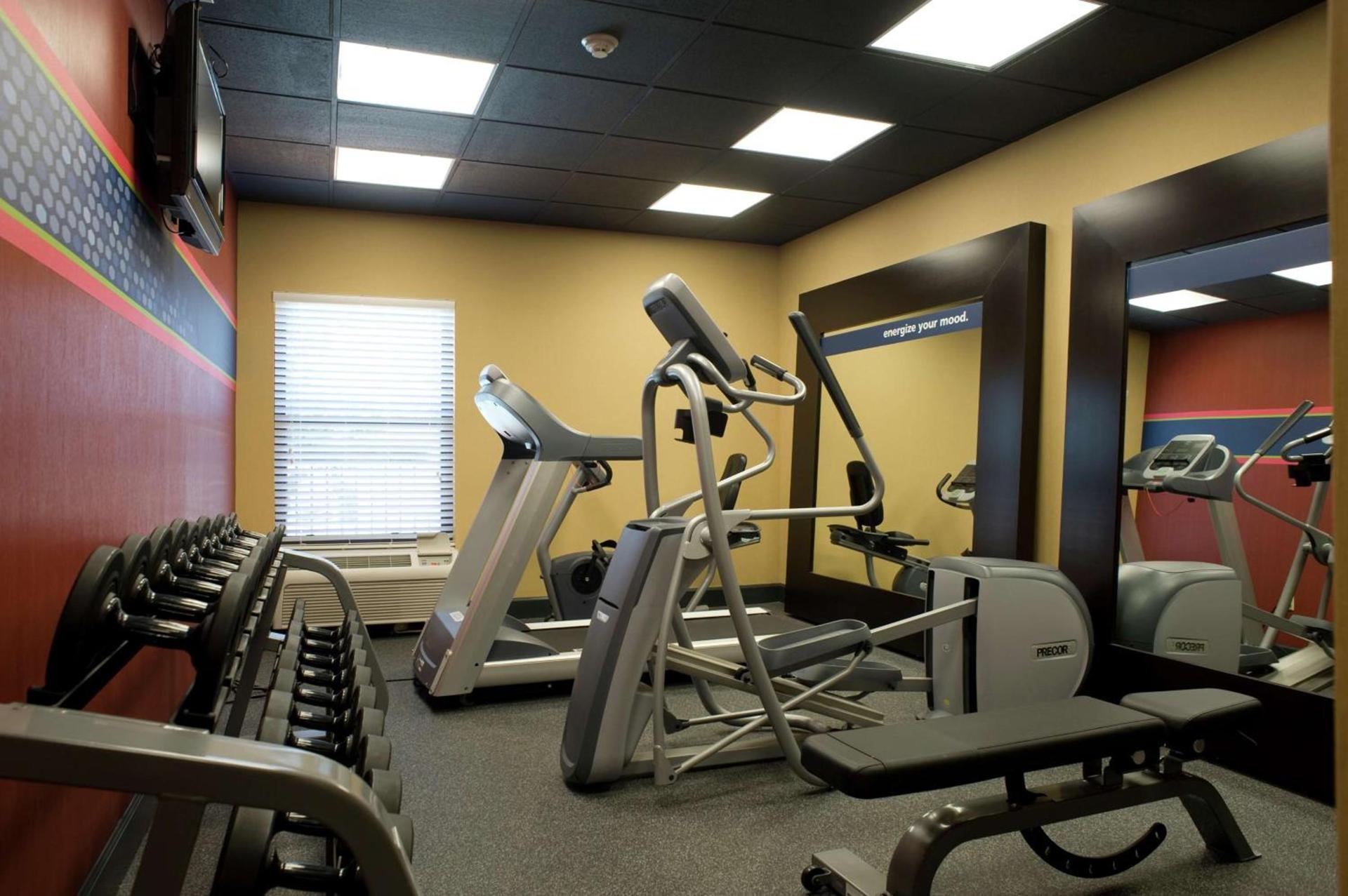 Hampton Inn Starkville Mississippi State University photo 11
