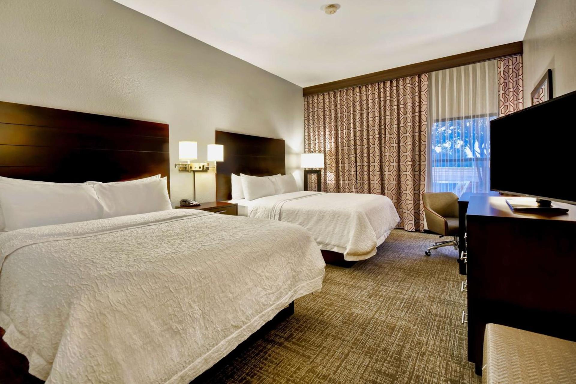 Hampton Inn Starkville Mississippi State University photo 23