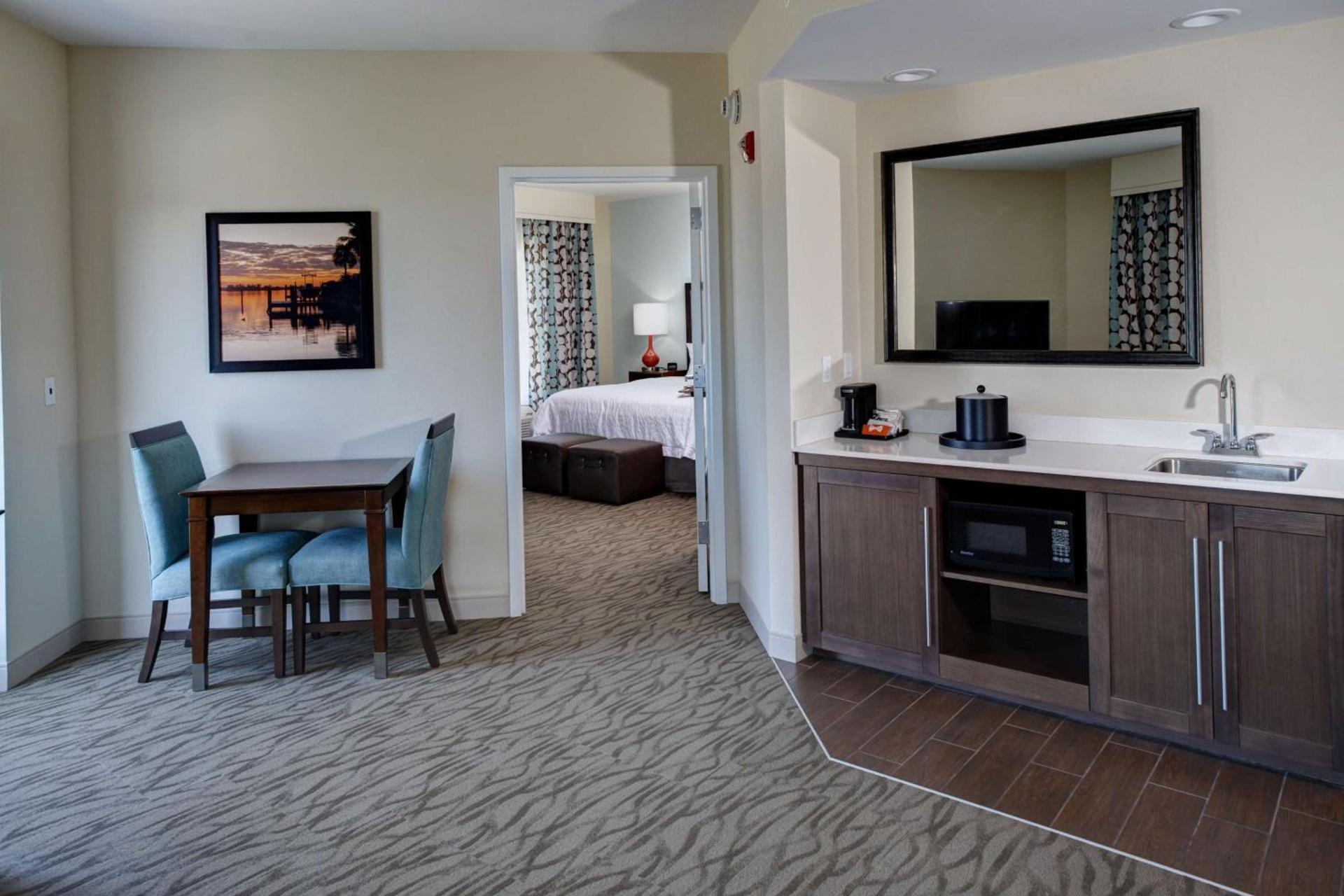 Hampton Inn and Suites by Hilton Vero Beach-Downtown photo 32