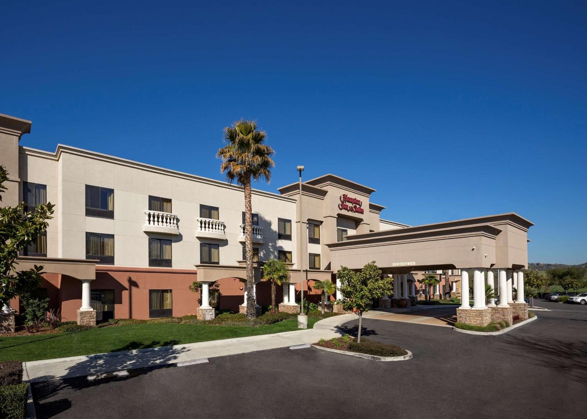 Hampton Inn & Suites Paso Robles photo 1