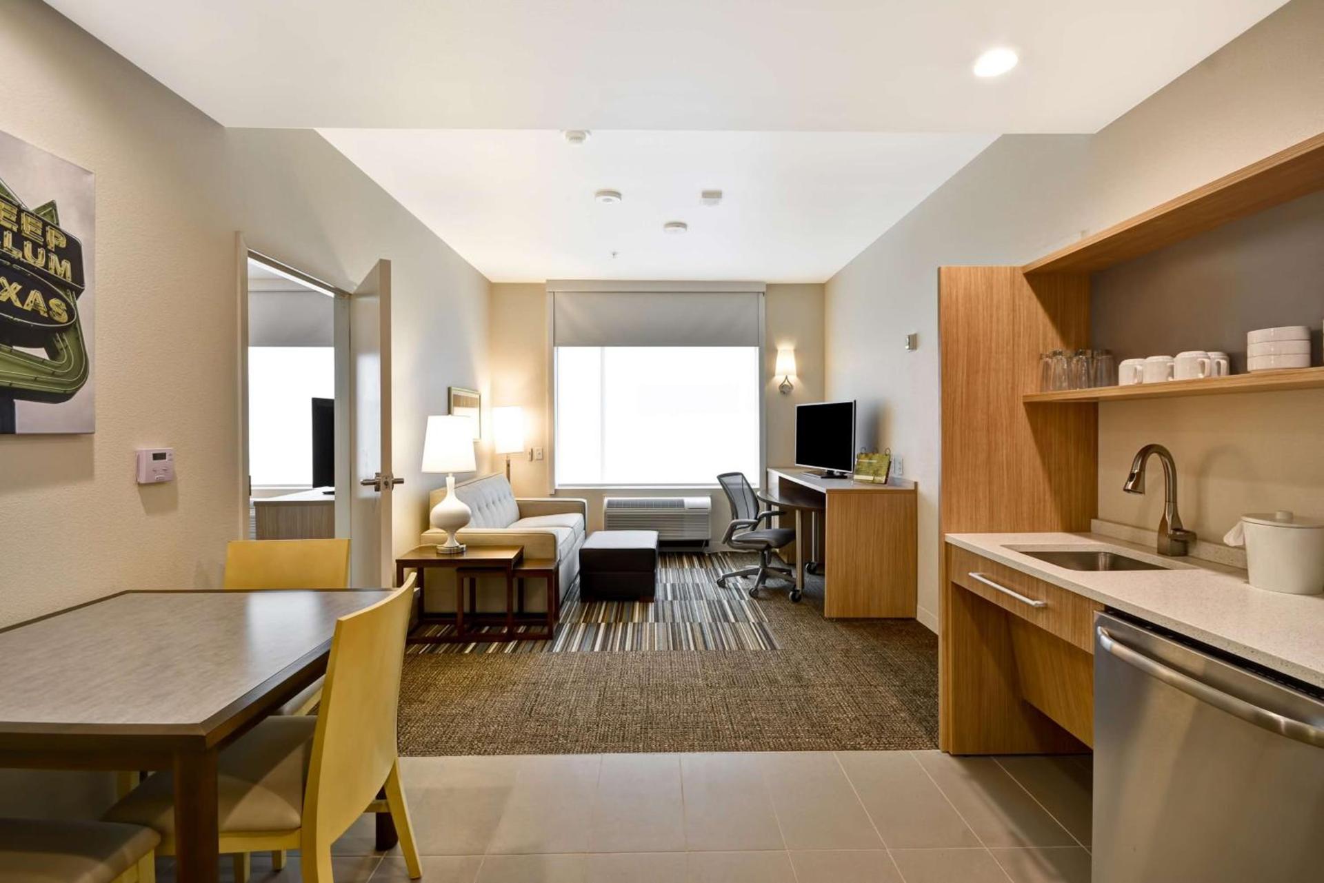 Home2 Suites by Hilton Dallas Downtown at Baylor Scott & White photo 20