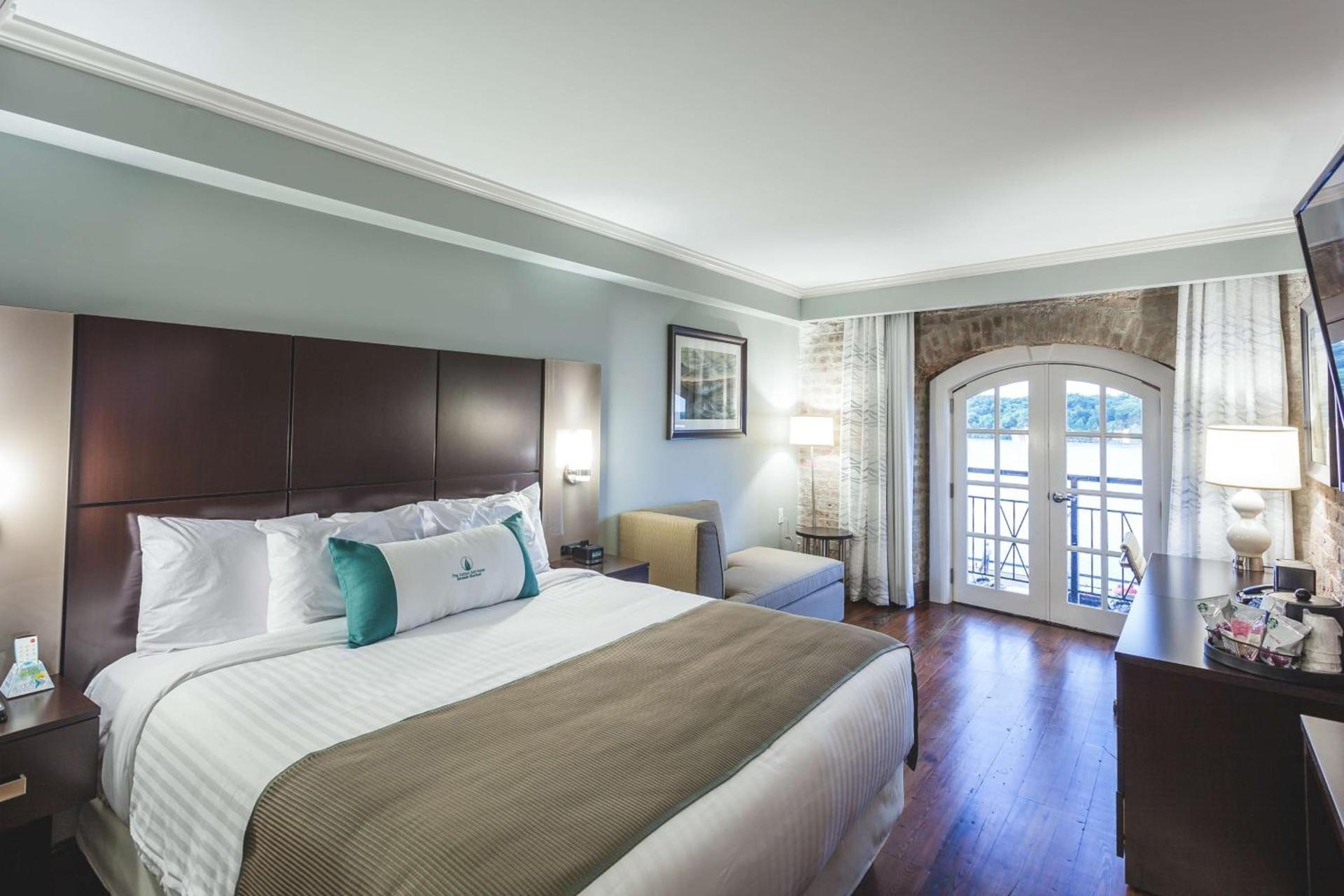 The Cotton Sail Hotel Savannah - Tapestry Collection by Hilton photo 23