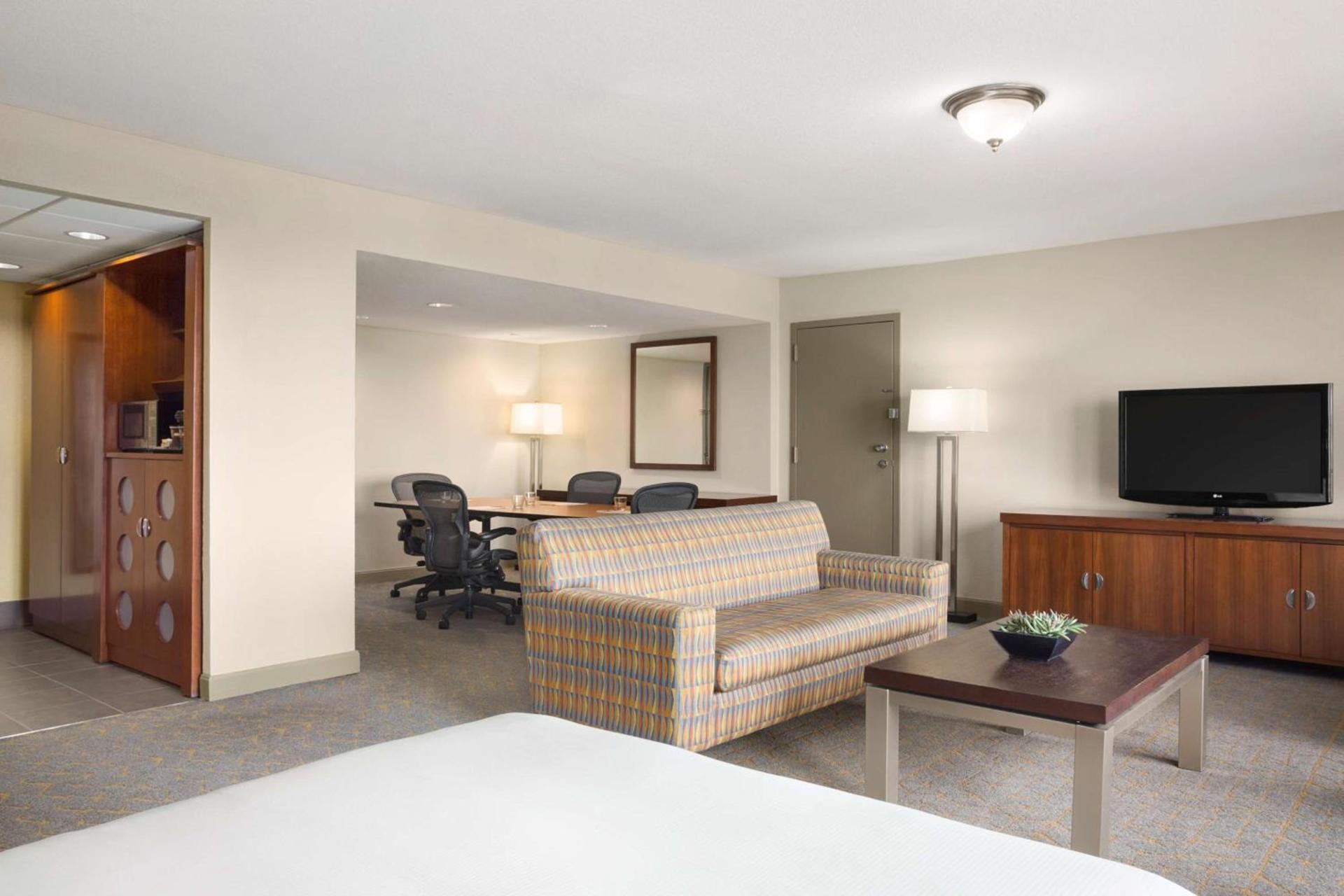 DoubleTree by Hilton DFW Airport North photo 19