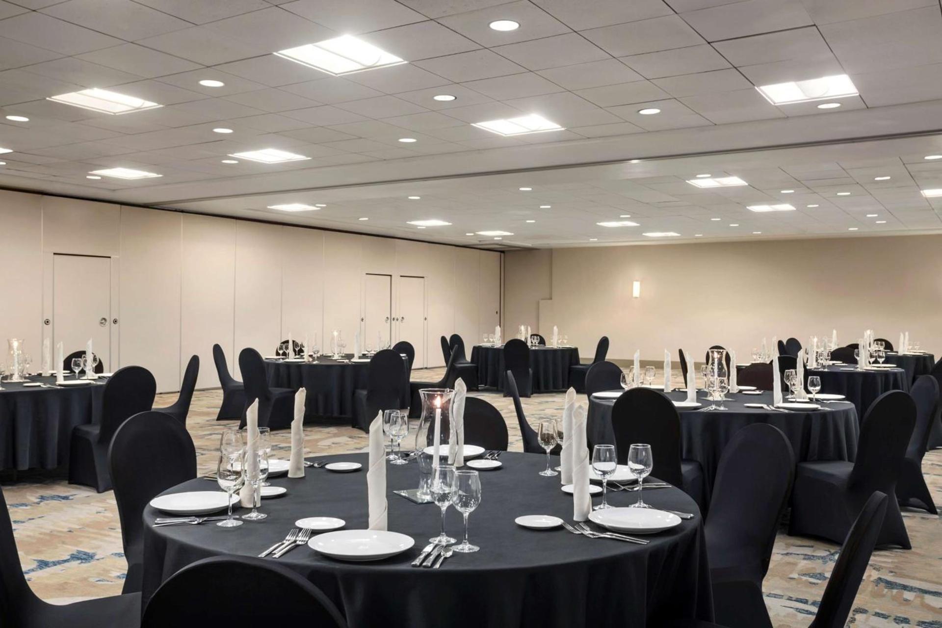 DoubleTree by Hilton DFW Airport North photo 27