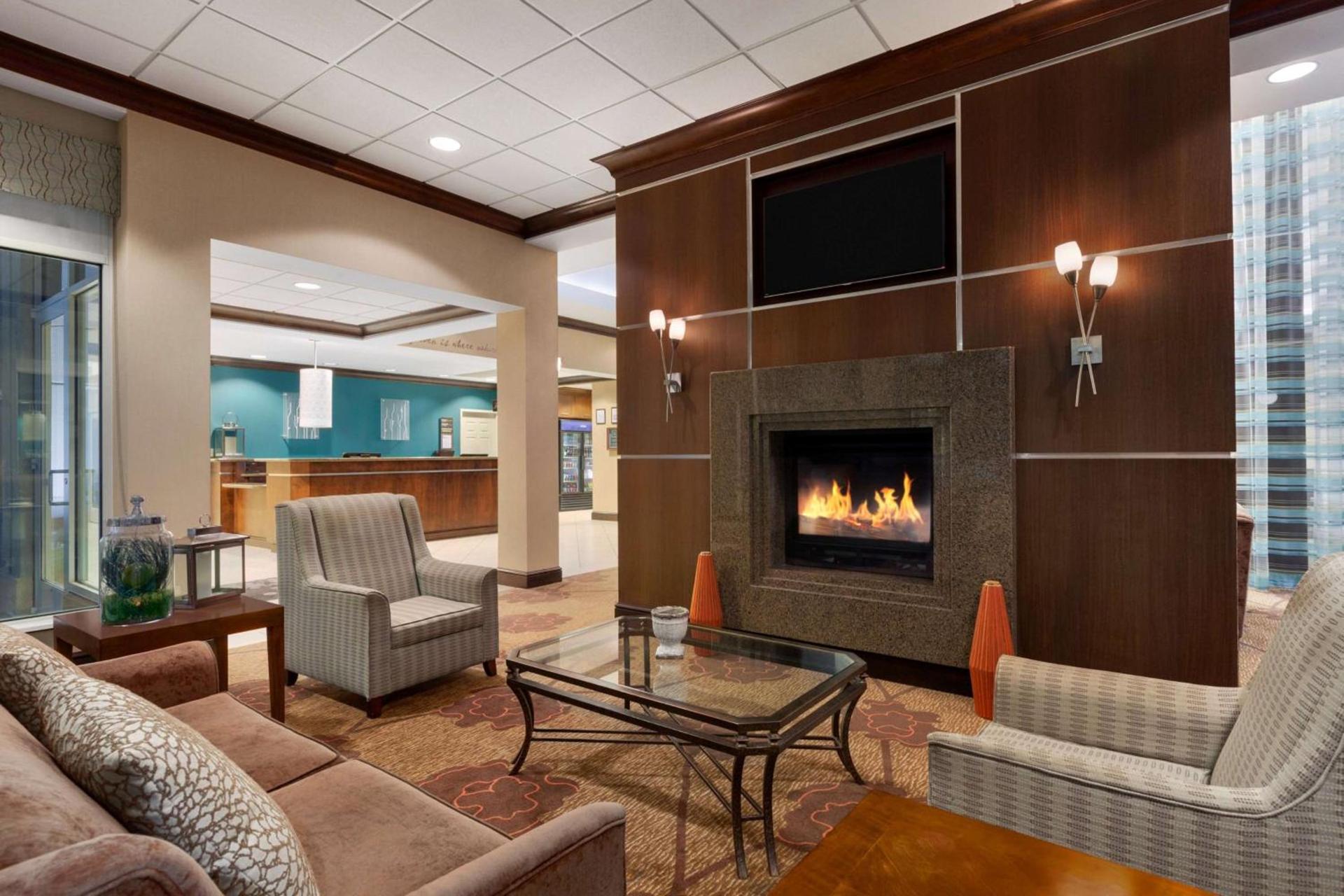 Hilton Garden Inn Dulles North photo 4