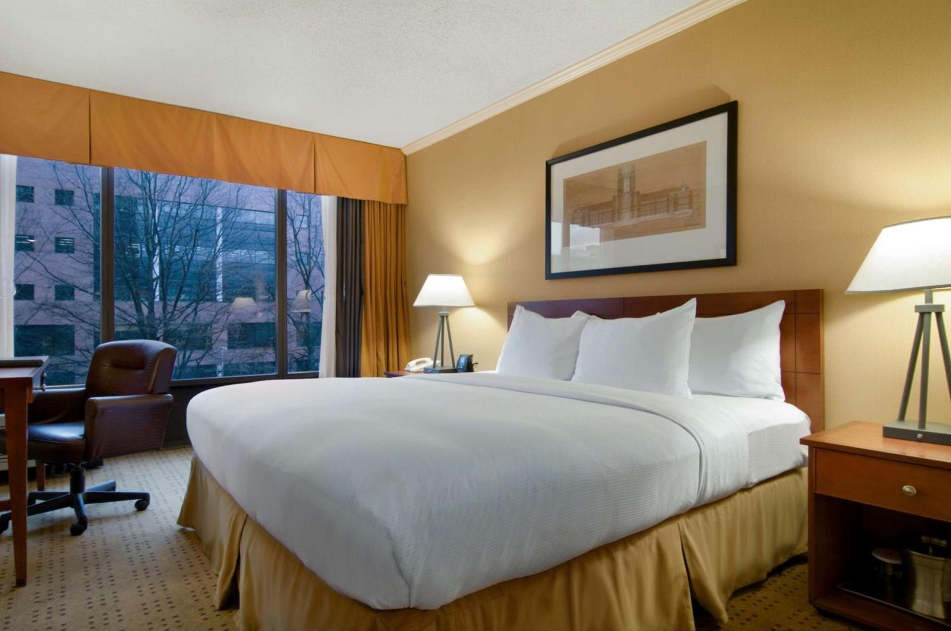 Hilton Knoxville photo 14