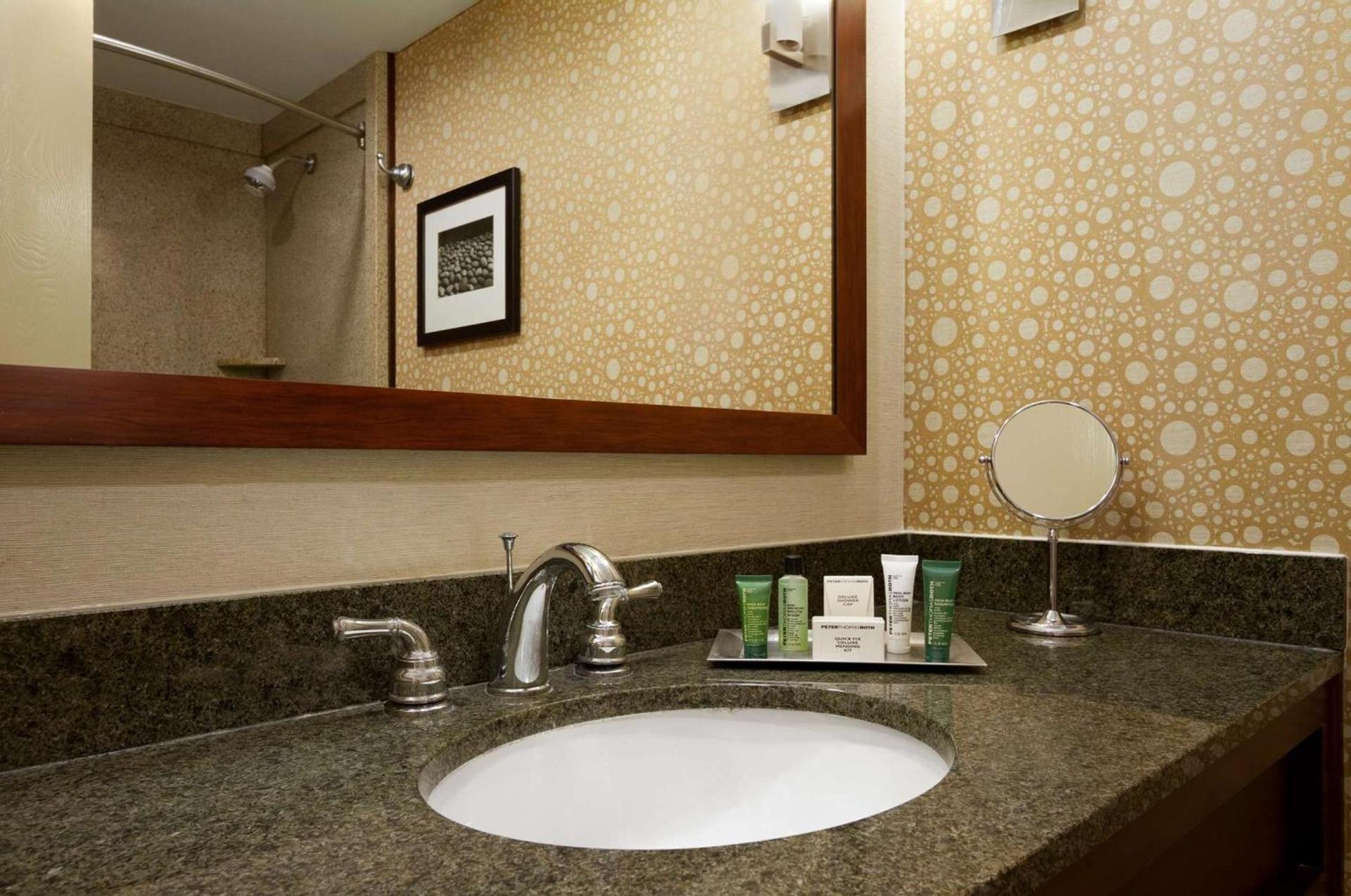 Hilton Knoxville photo 18