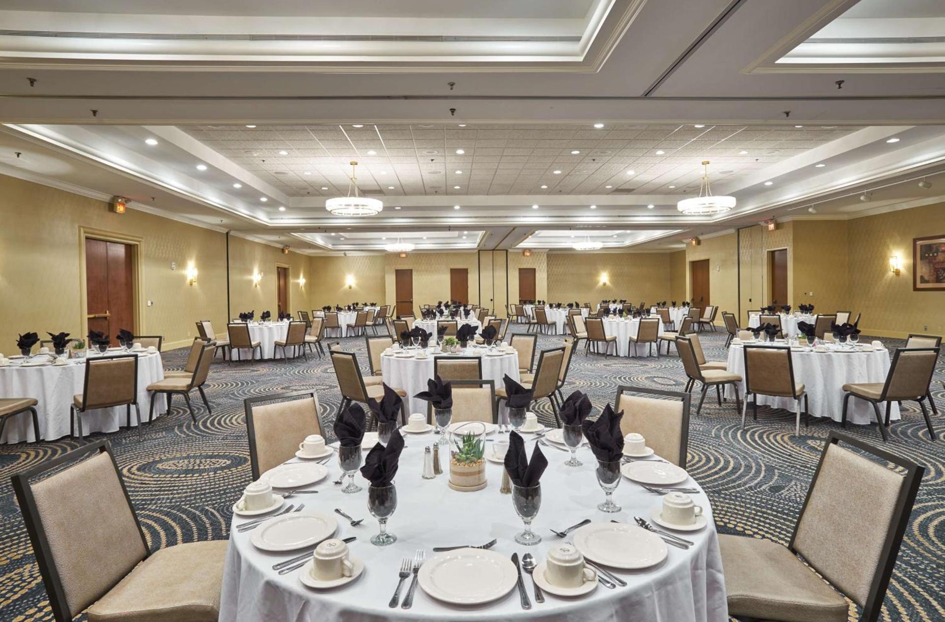 Hilton Knoxville photo 39