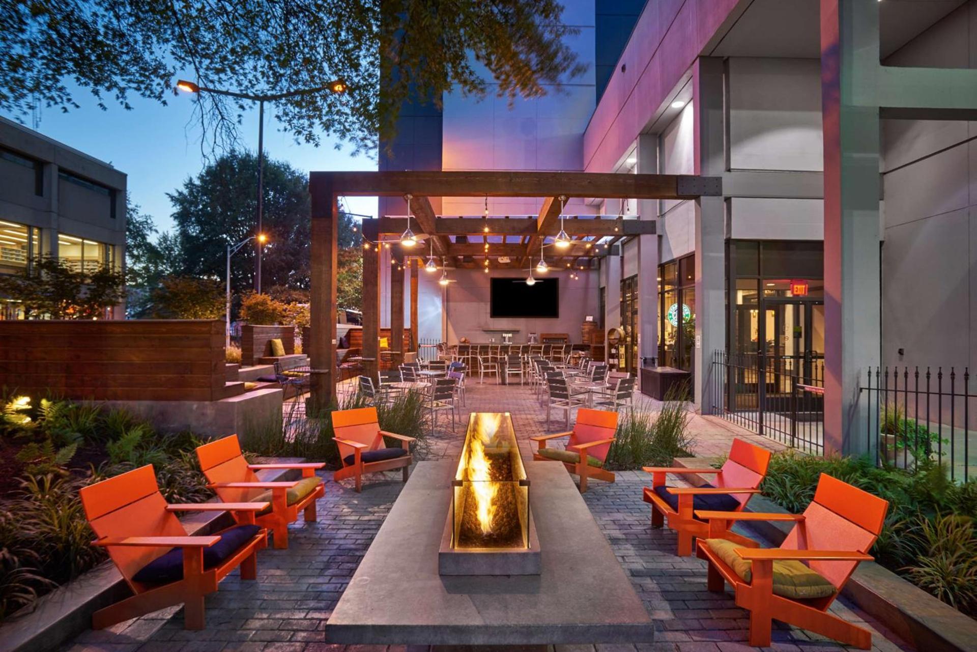 Hilton Knoxville photo 43