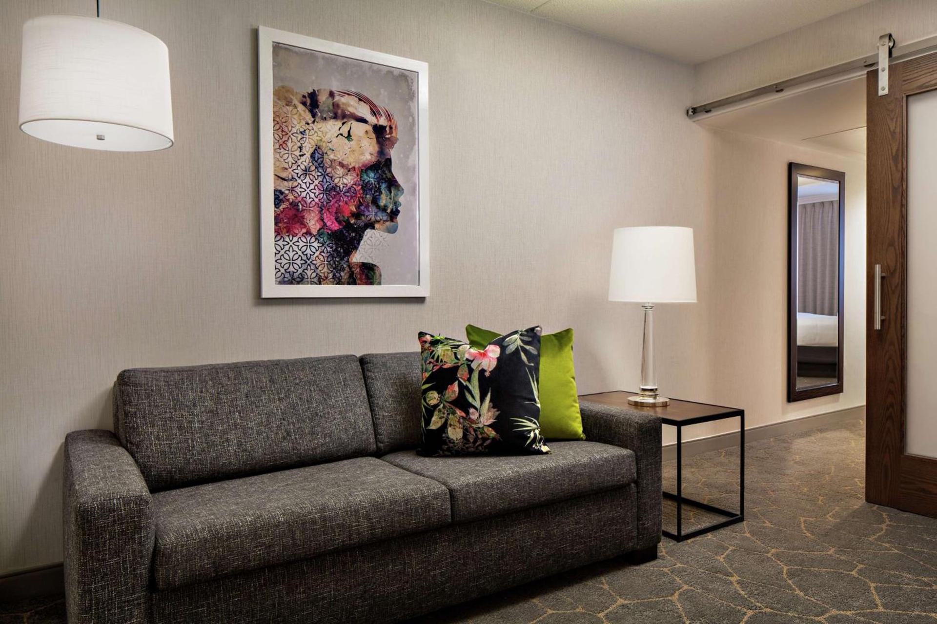 DoubleTree by Hilton Fairfield Hotel & Suites photo 44