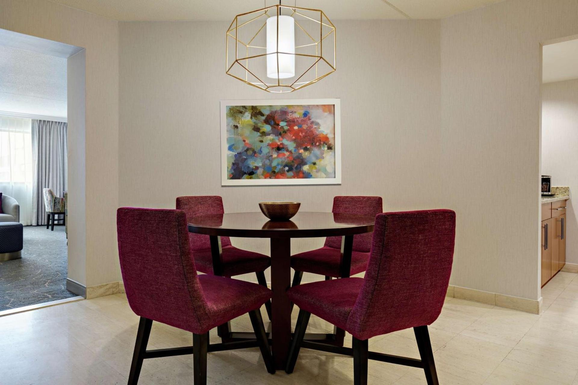 DoubleTree by Hilton Fairfield Hotel & Suites photo 35