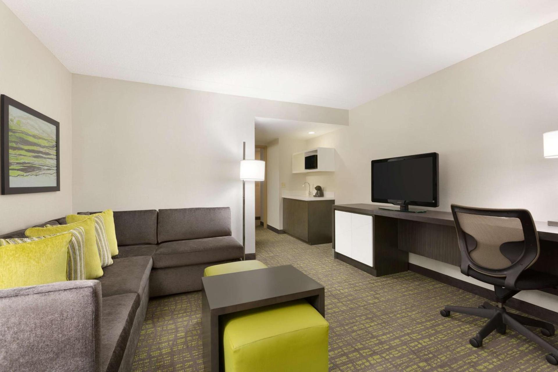 Embassy Suites Newark - Wilmington/South photo 17