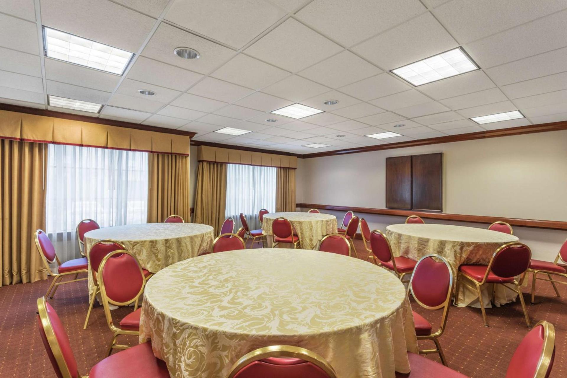 Homewood Suites by Hilton Newark-Wilmington South Area photo 15