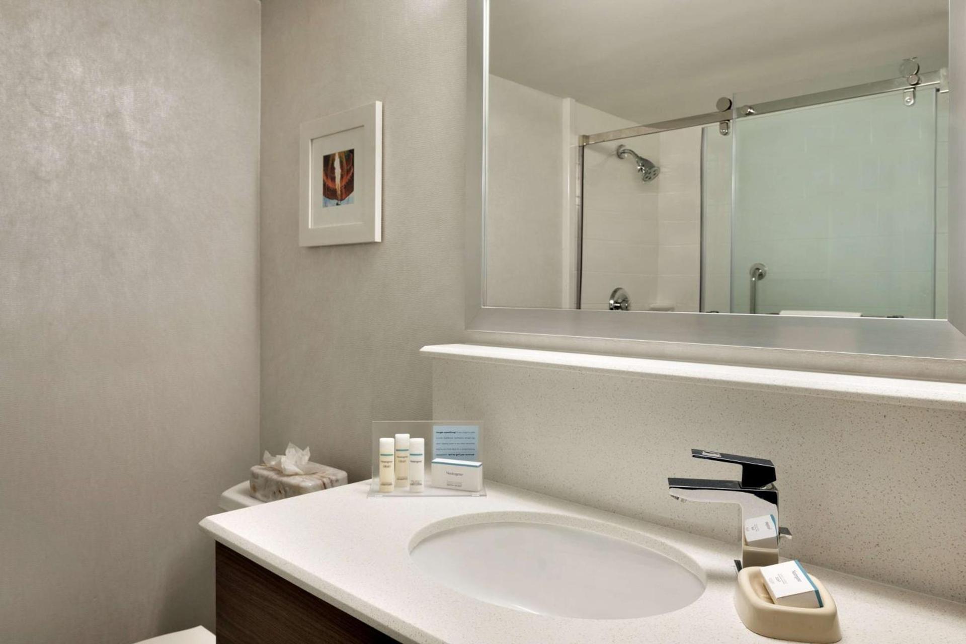Hampton Inn Philadelphia/Mt. Laurel photo 6
