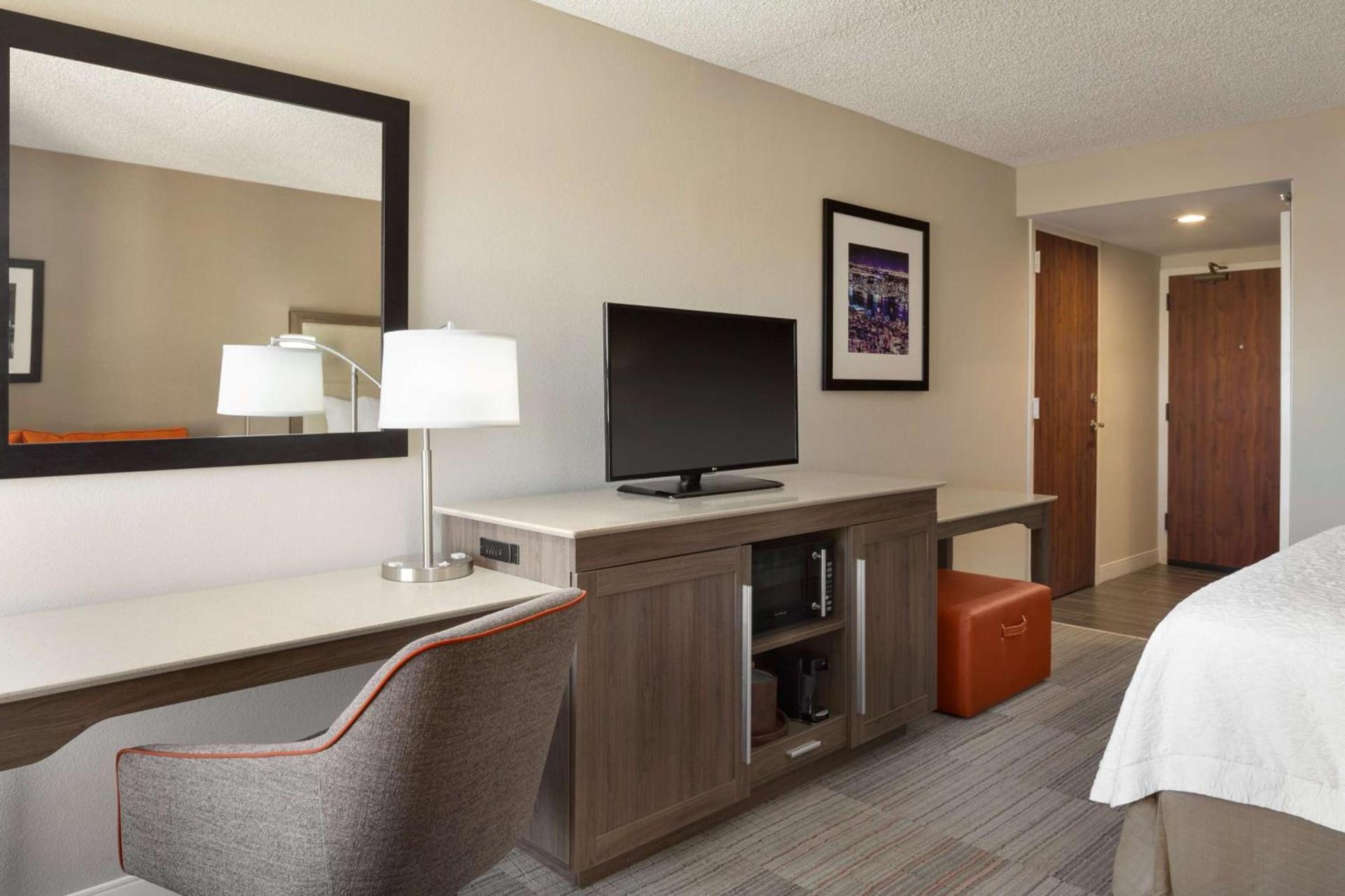 Hampton Inn Philadelphia/Mt. Laurel photo 13