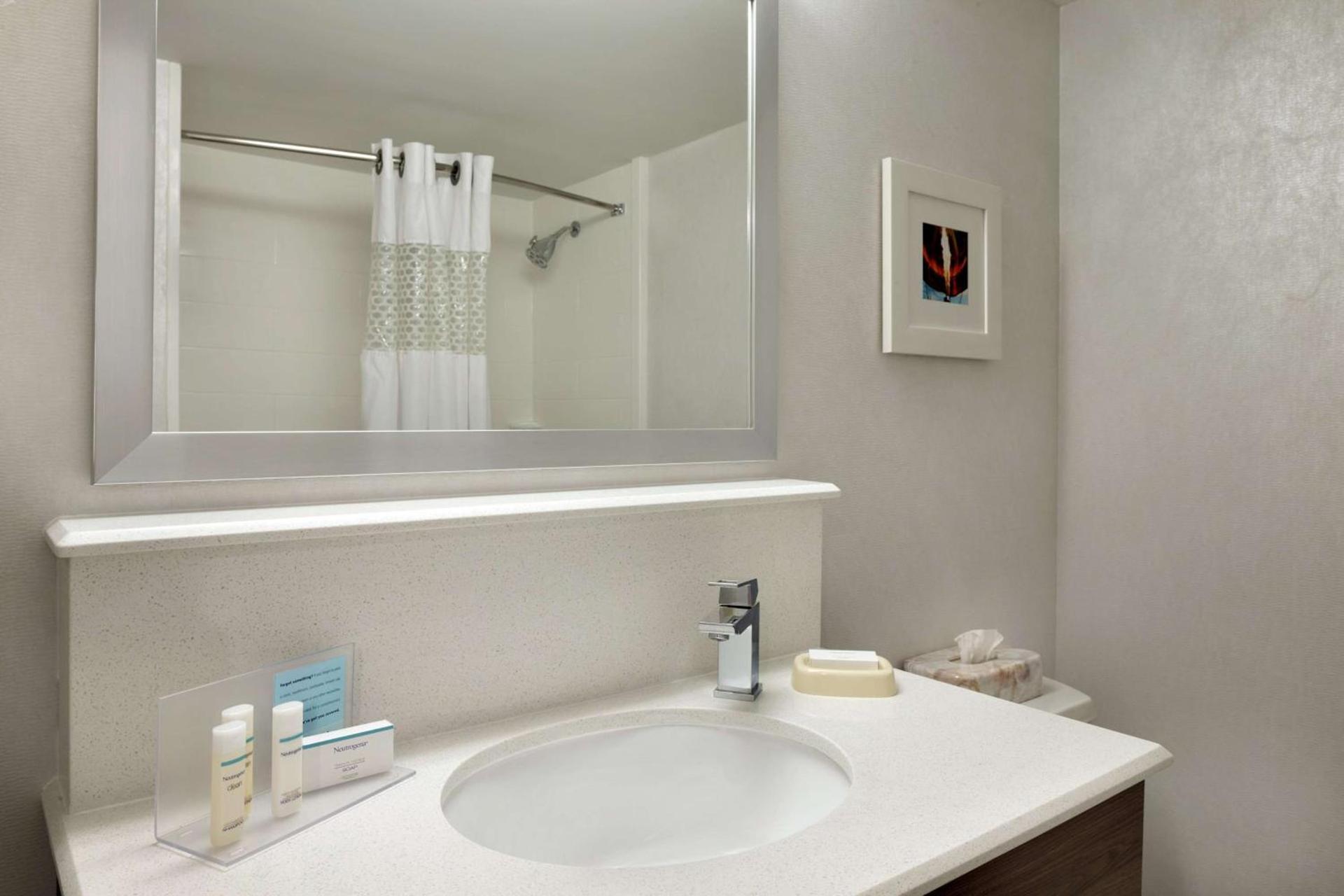 Hampton Inn Philadelphia/Mt. Laurel photo 14