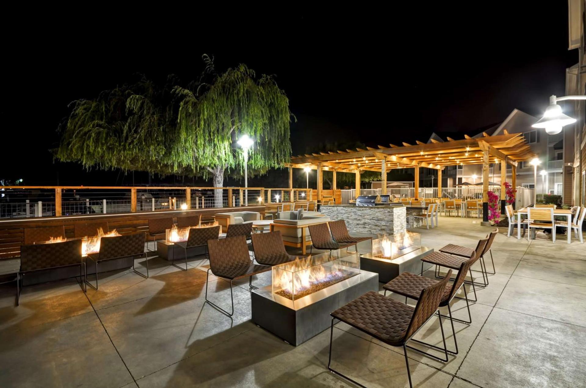Homewood Suites by Hilton - Oakland Waterfront photo 2