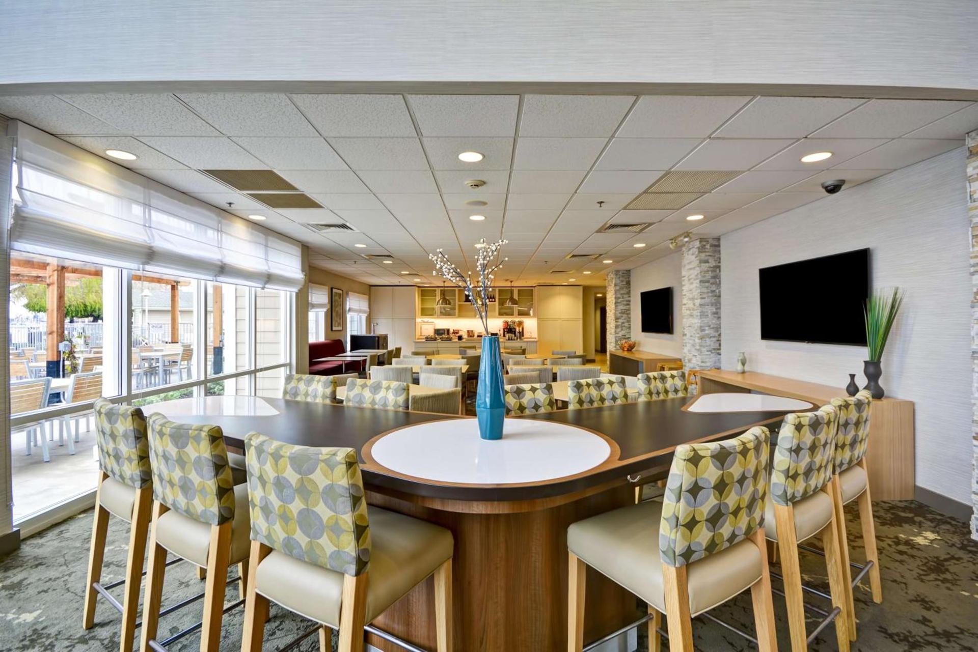 Homewood Suites by Hilton - Oakland Waterfront photo 8