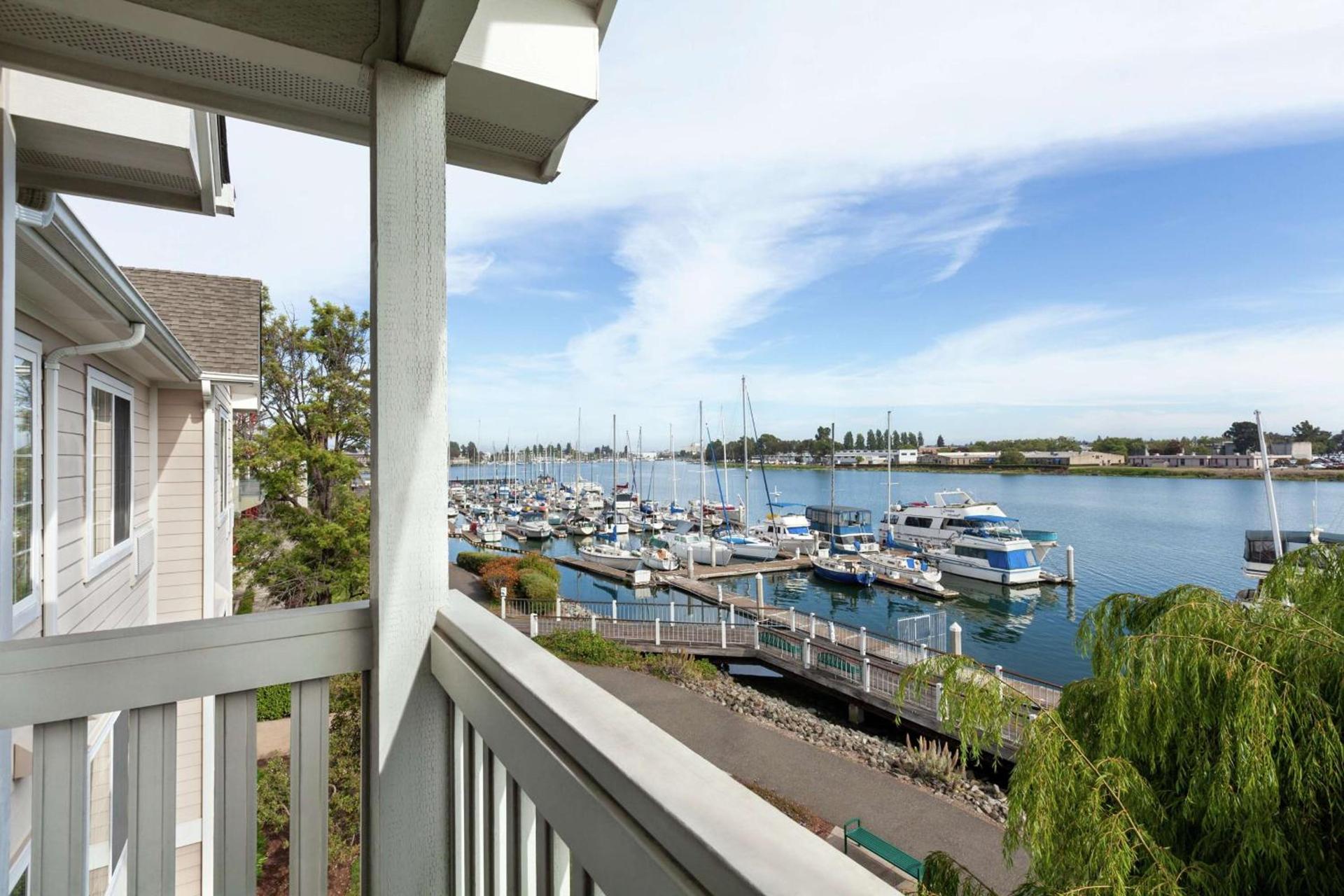 Homewood Suites by Hilton - Oakland Waterfront photo 22