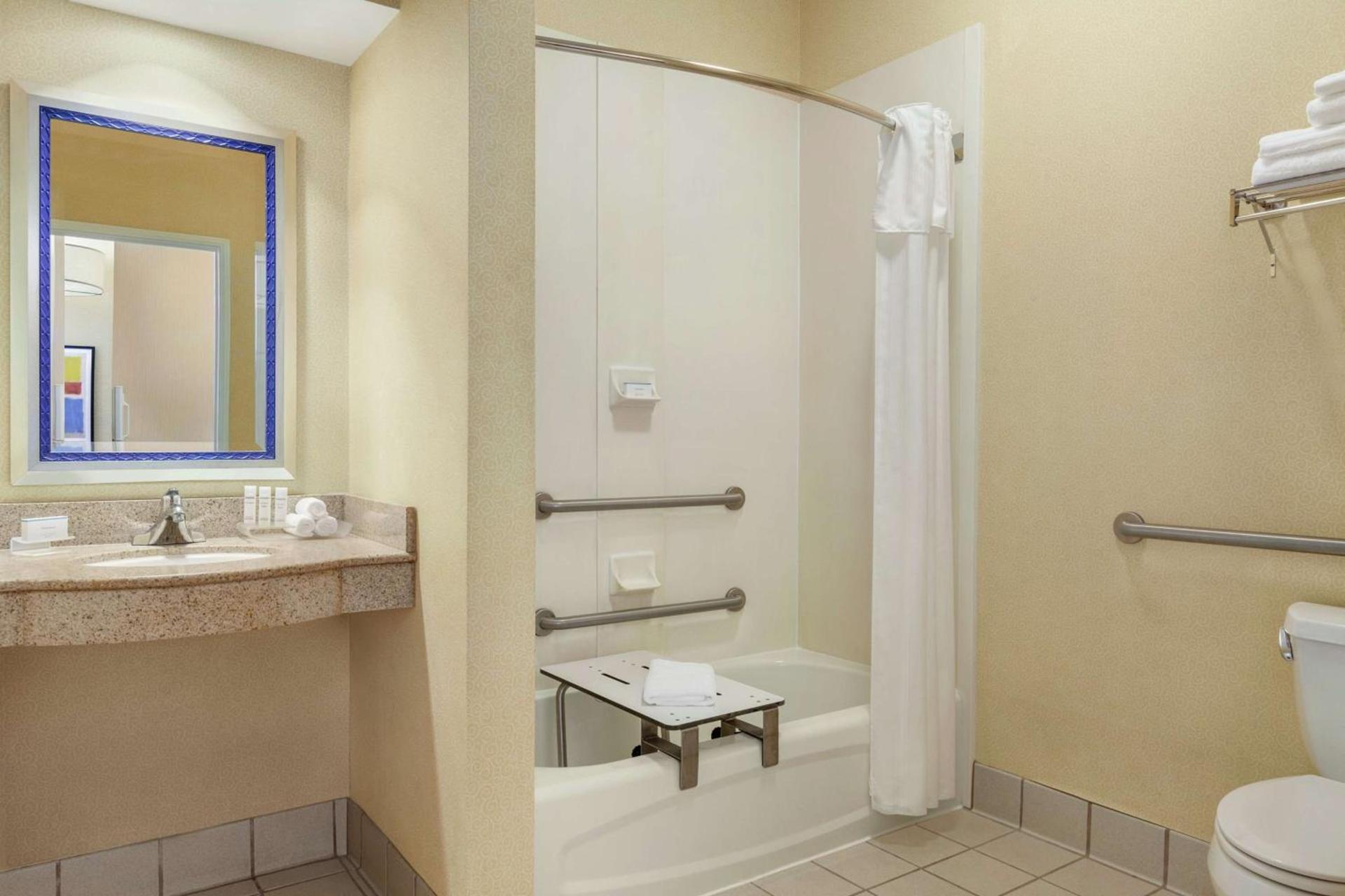 Homewood Suites by Hilton - Oakland Waterfront photo 31