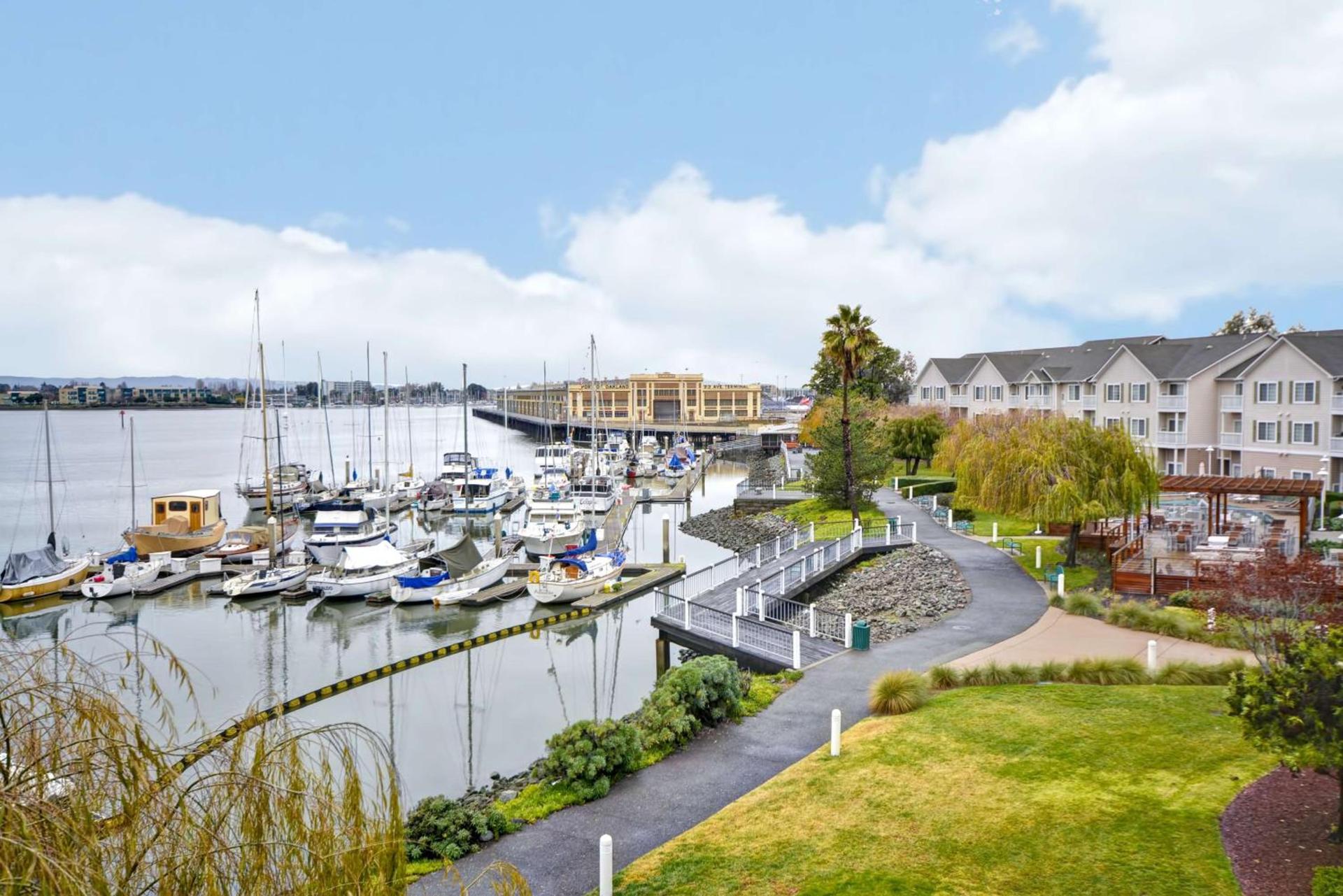 Homewood Suites by Hilton - Oakland Waterfront photo 38