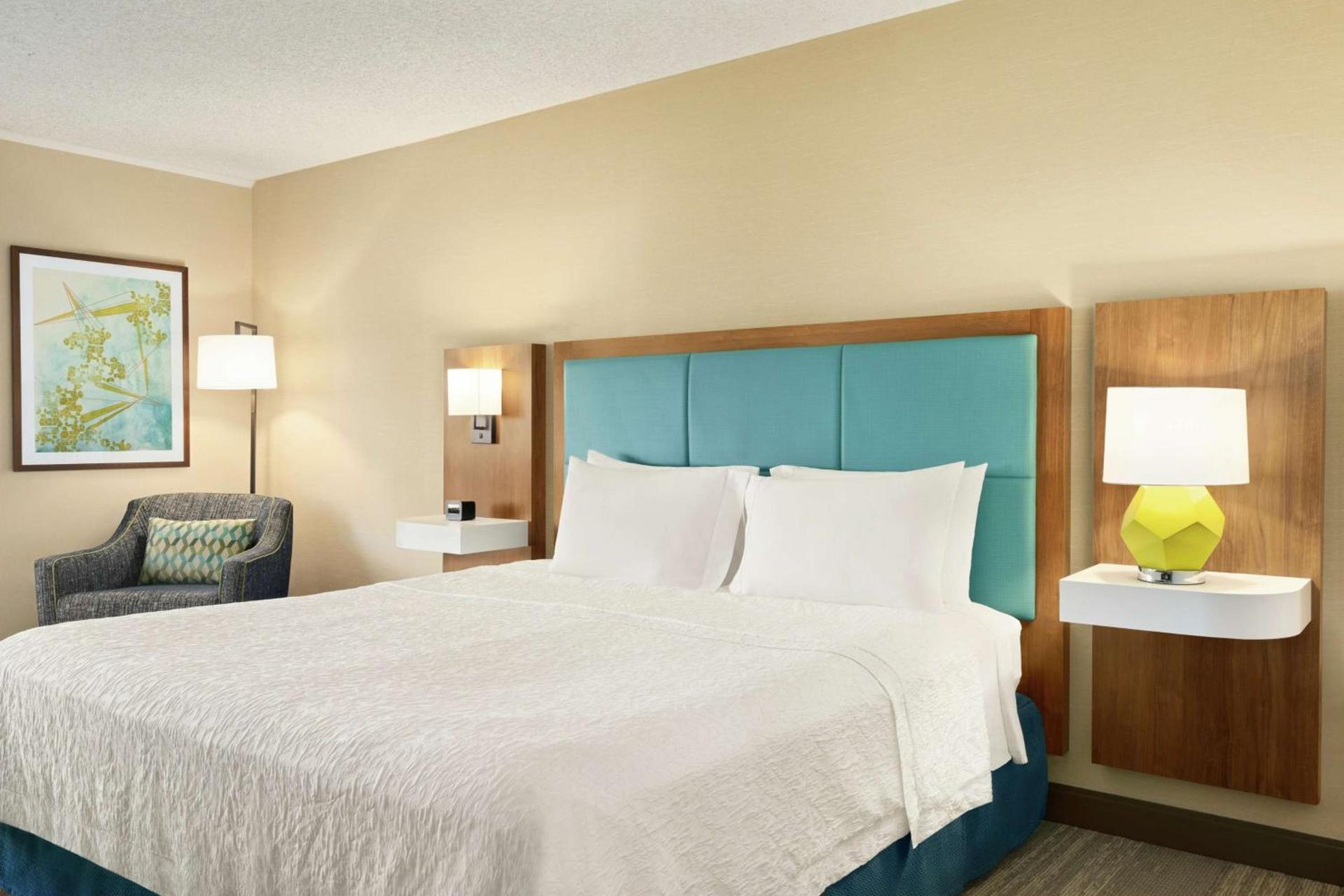 Hampton Inn Portland Airport photo 12
