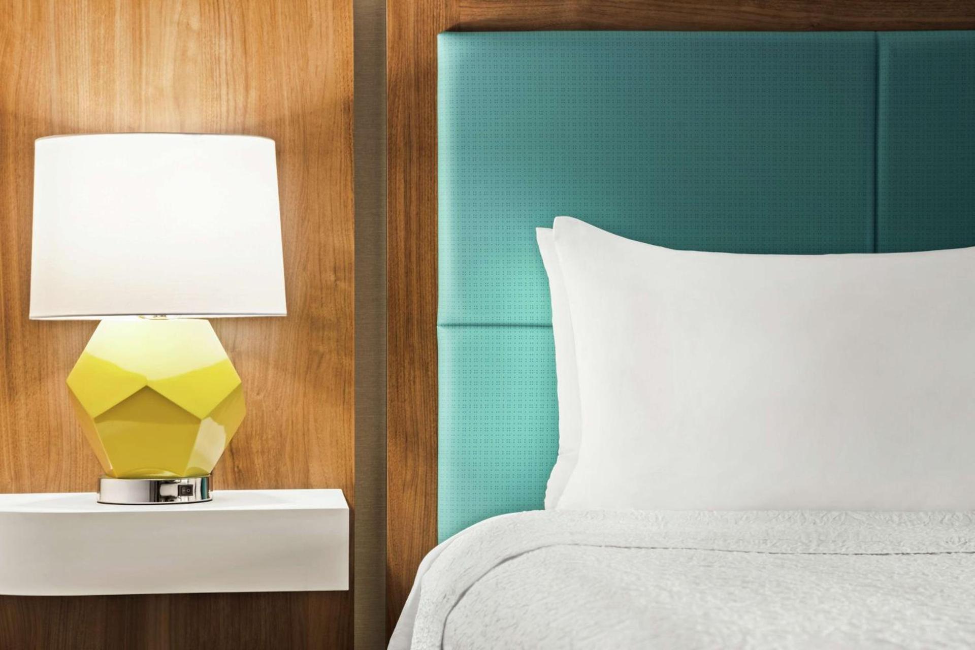 Hampton Inn Portland Airport photo 16