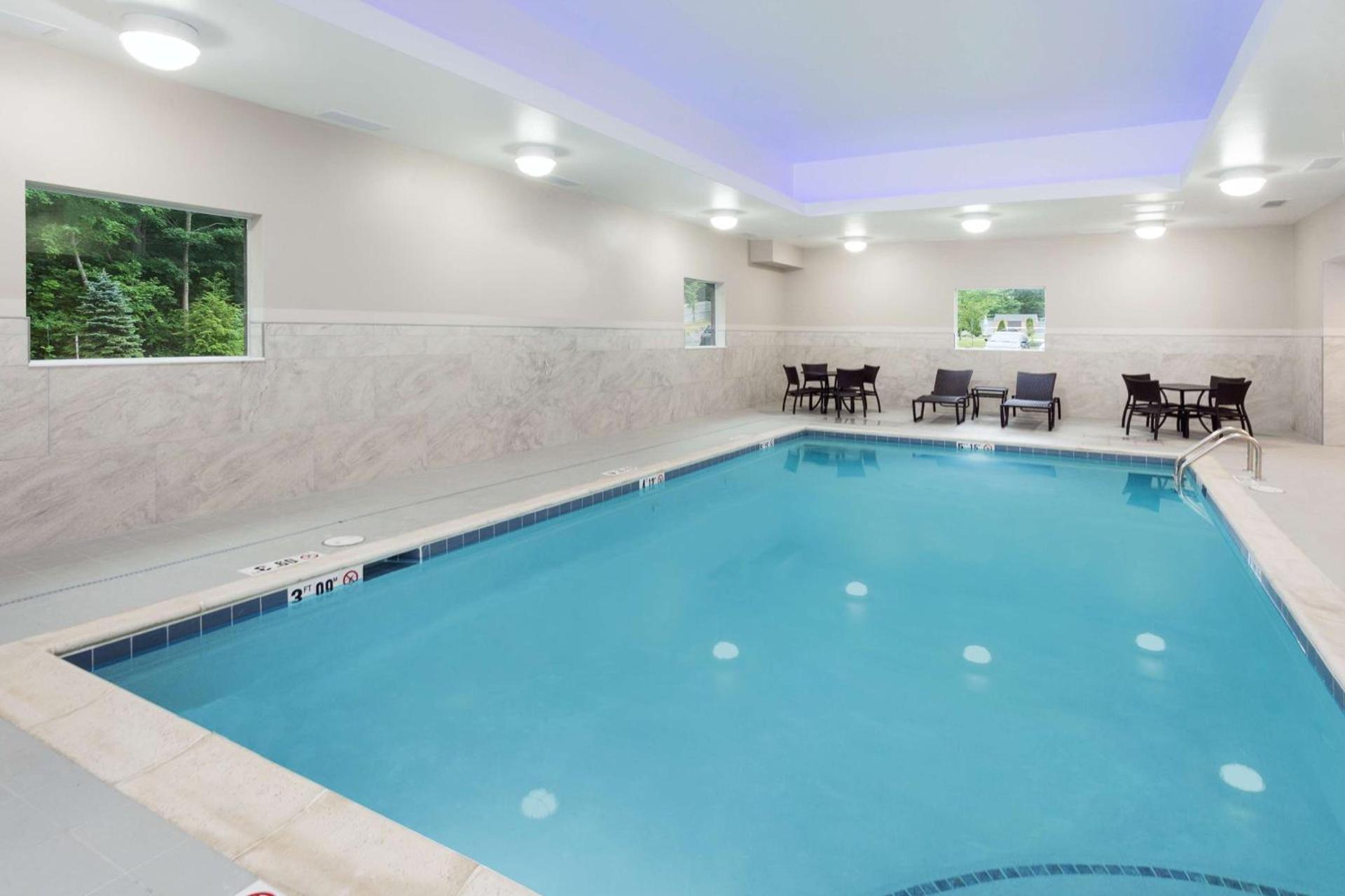 Hampton Inn Kennebunk Kennebunkport Me photo 13