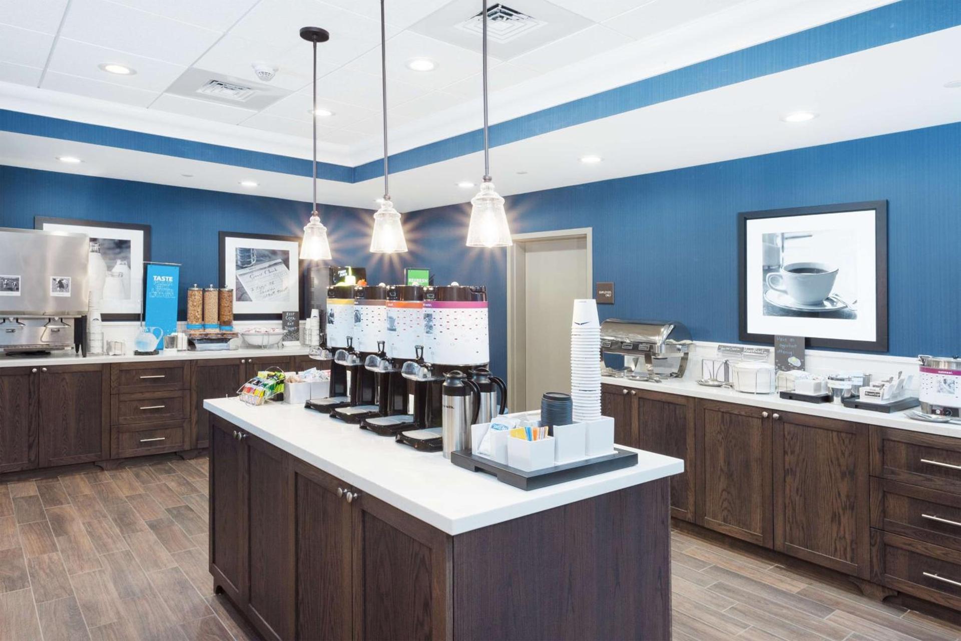 Hampton Inn Kennebunk Kennebunkport Me photo 15