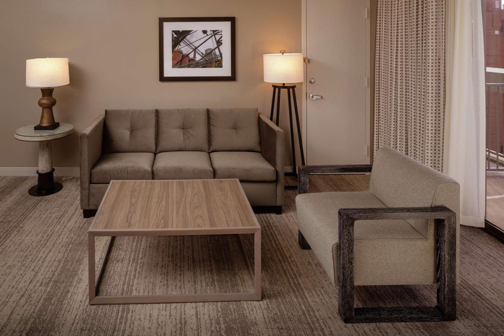 Hilton Birmingham Downtown at UAB photo 28
