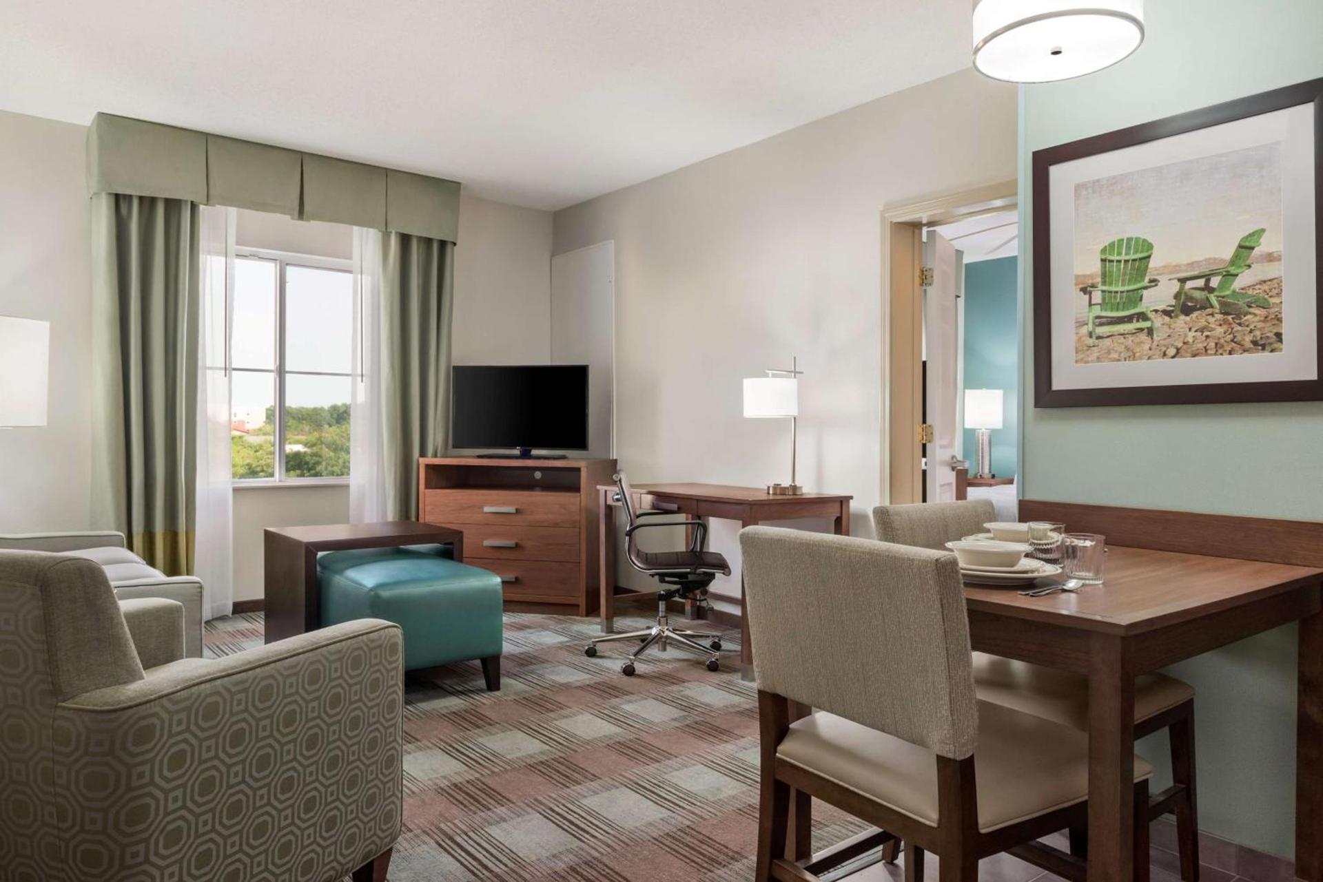 Homewood Suites by Hilton Charleston - Mount Pleasant photo 16