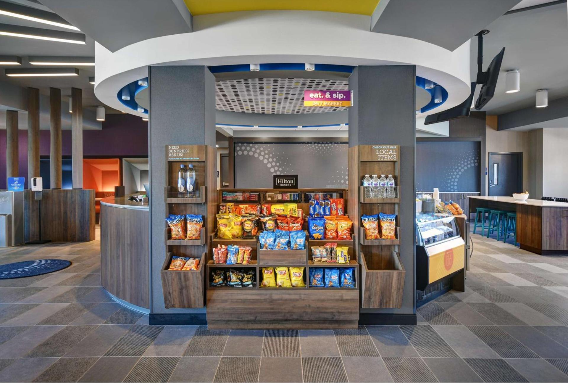 Tru By Hilton Troy Detroit, Mi photo 14