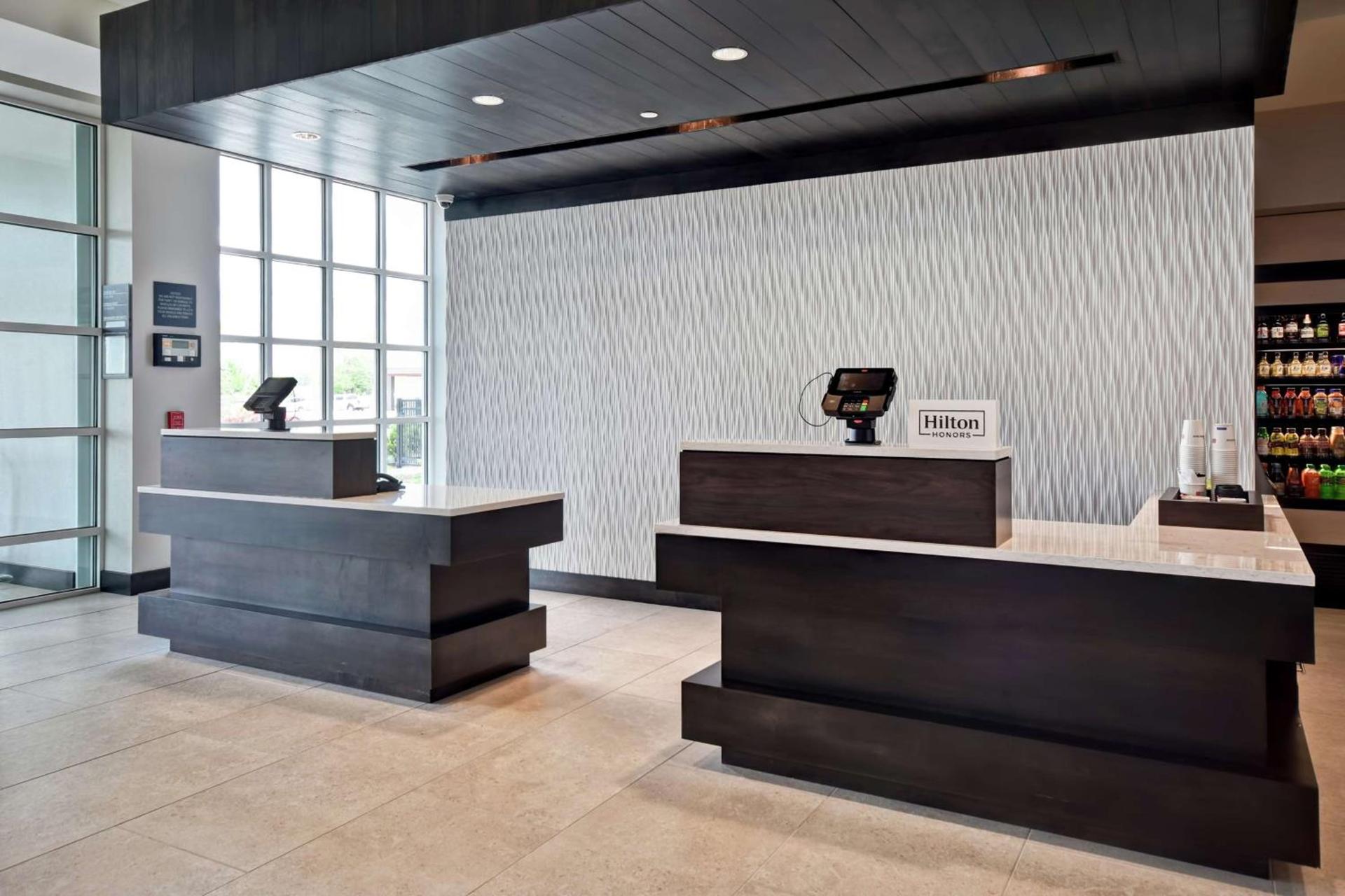 Hilton Garden Inn Lansing West photo 3