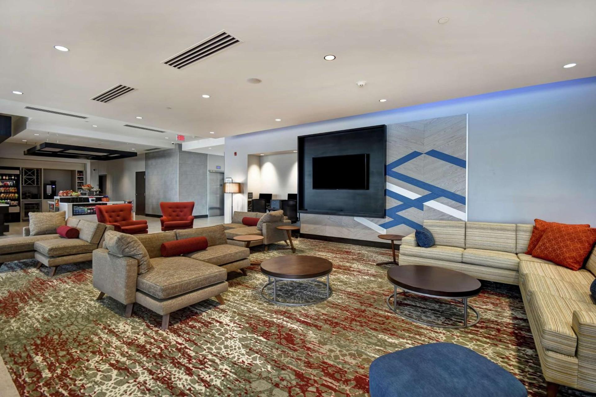 Hilton Garden Inn Lansing West photo 4
