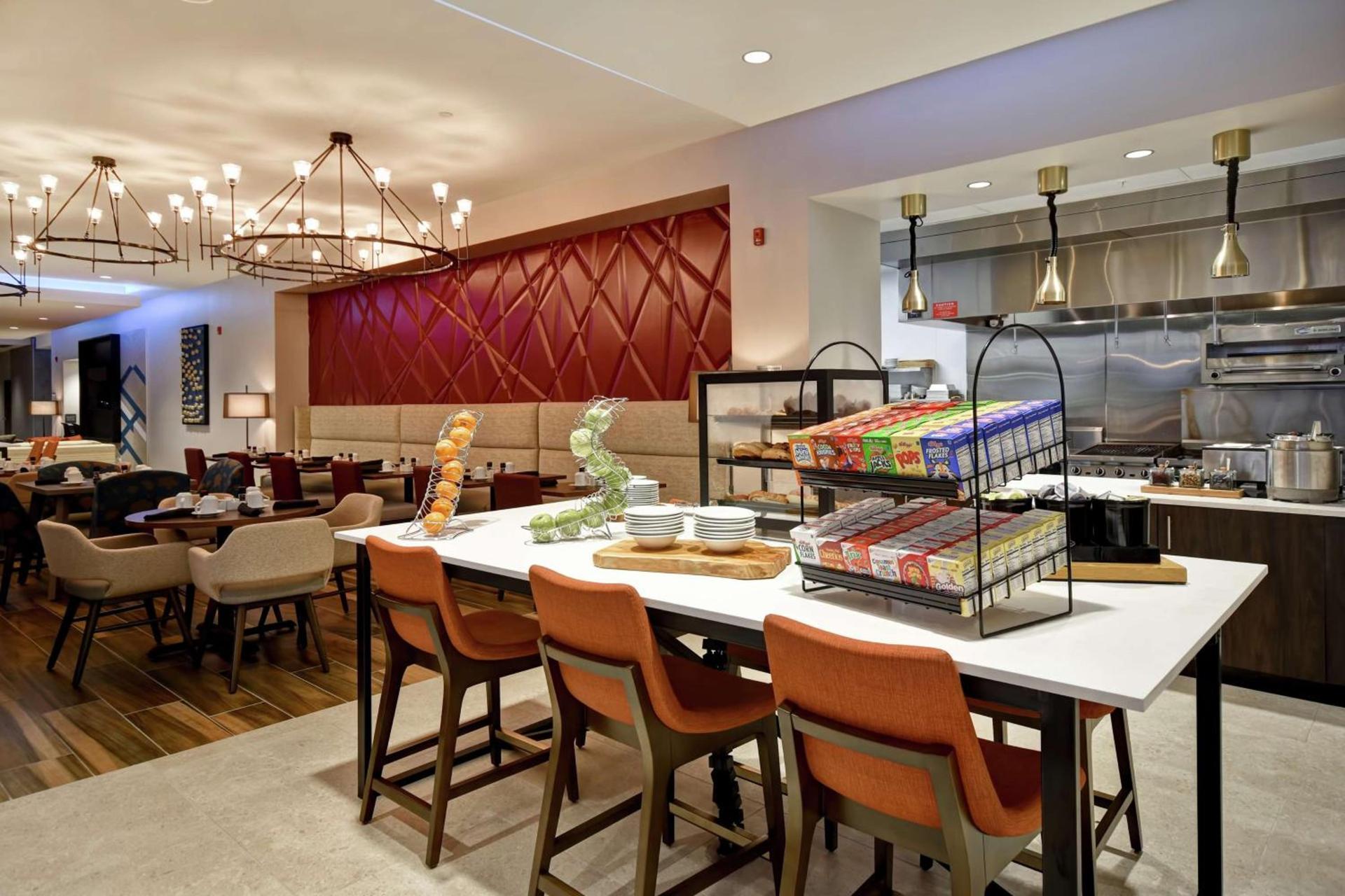 Hilton Garden Inn Lansing West photo 7