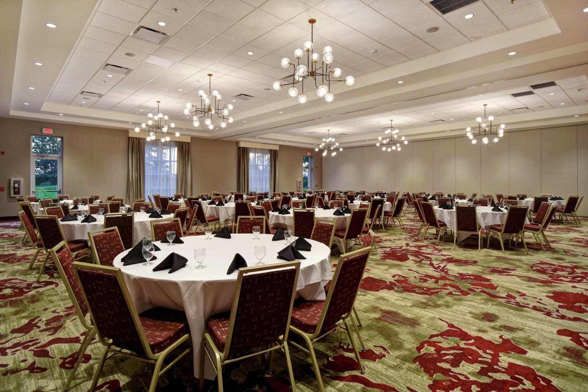 Hilton Garden Inn Lansing West photo 8