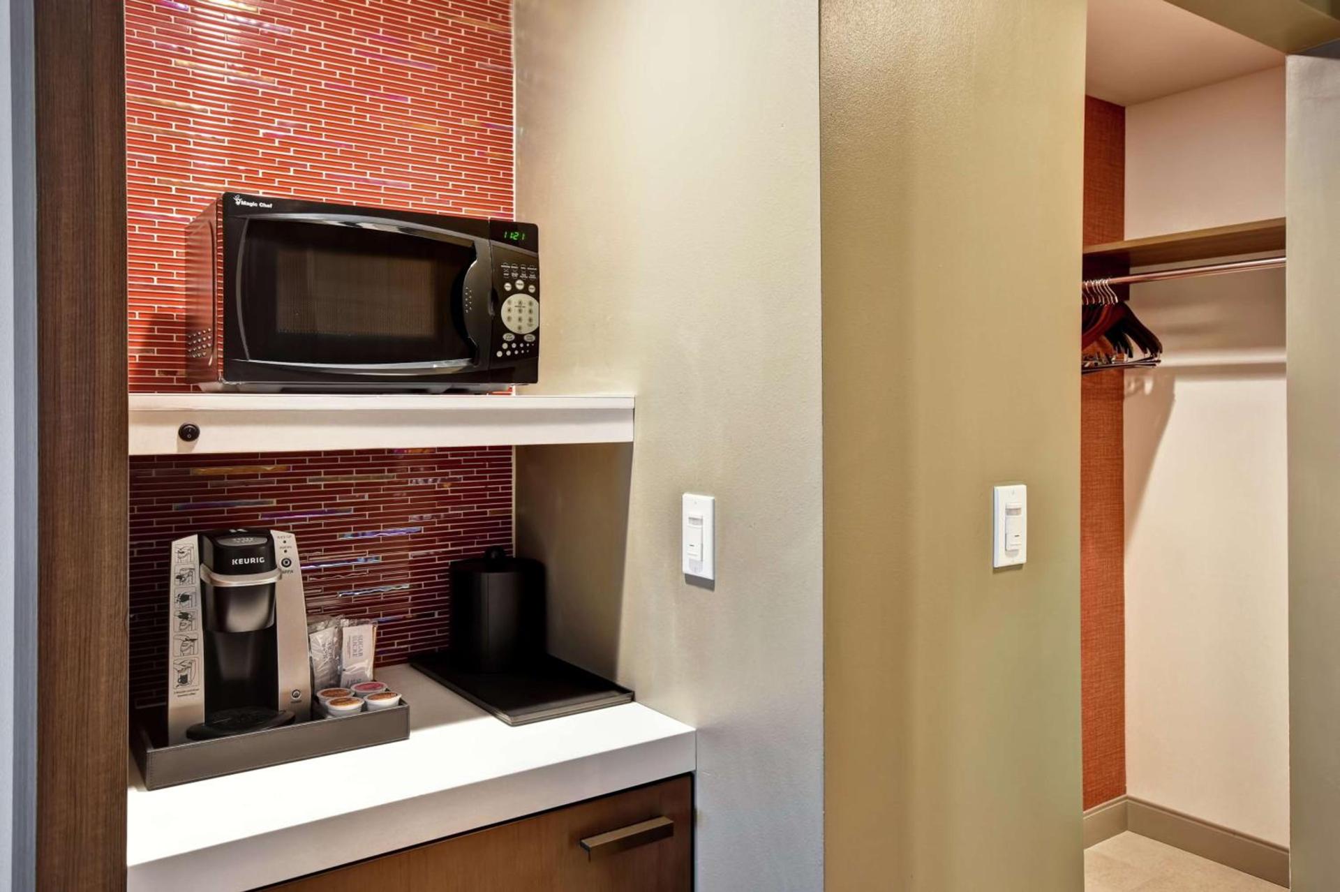 Hilton Garden Inn Lansing West photo 23