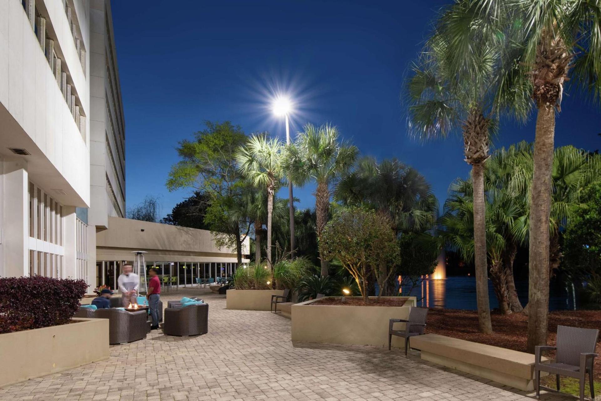 DoubleTree by Hilton Hotel Jacksonville Airport photo 4