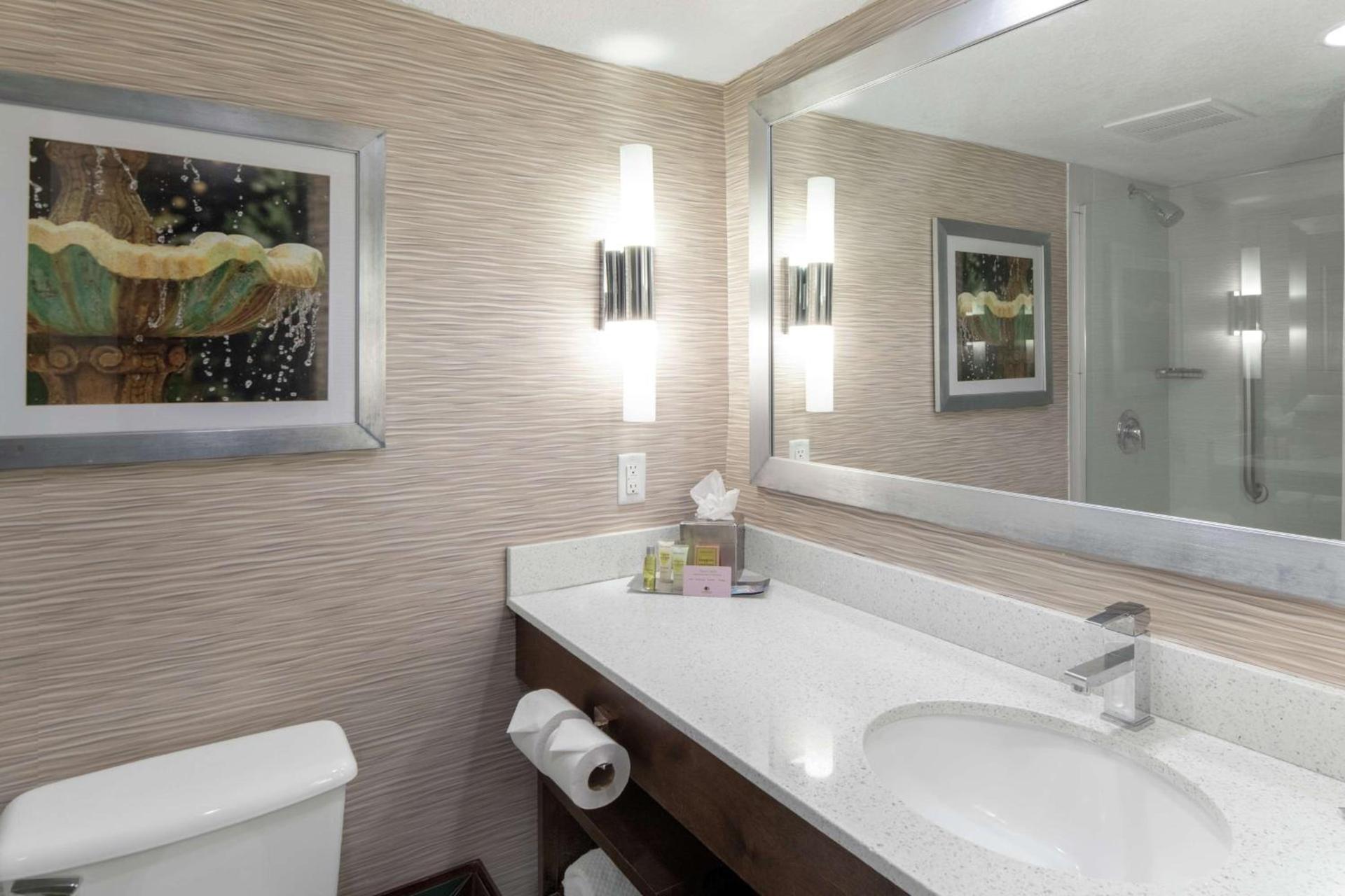 DoubleTree by Hilton Hotel Jacksonville Airport photo 24
