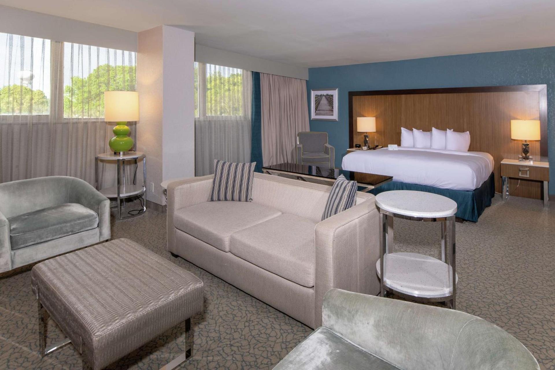 DoubleTree by Hilton Hotel Jacksonville Airport photo 30