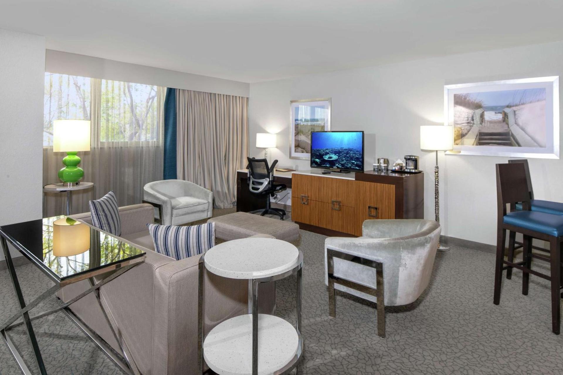 DoubleTree by Hilton Hotel Jacksonville Airport photo 32