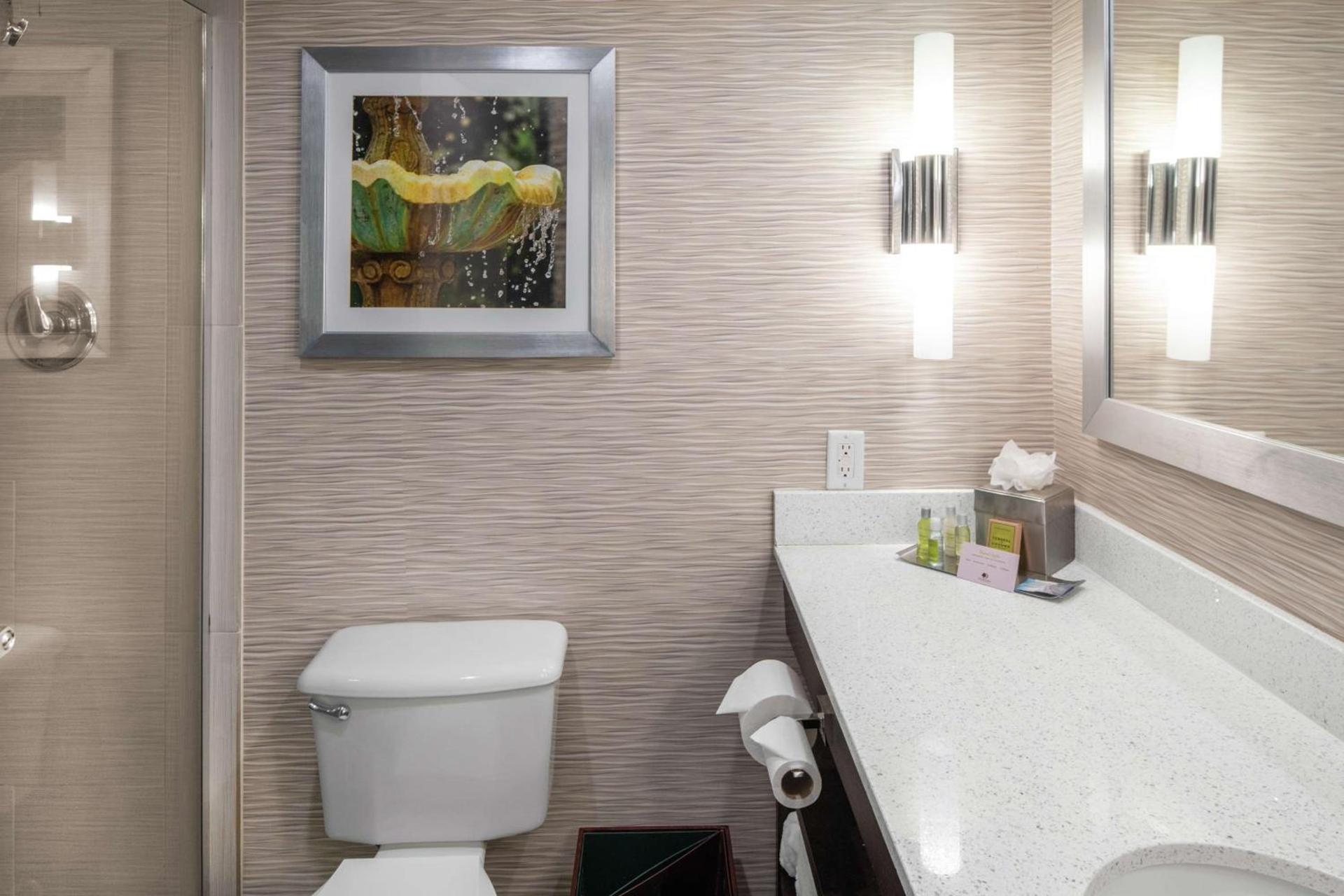 DoubleTree by Hilton Hotel Jacksonville Airport photo 33