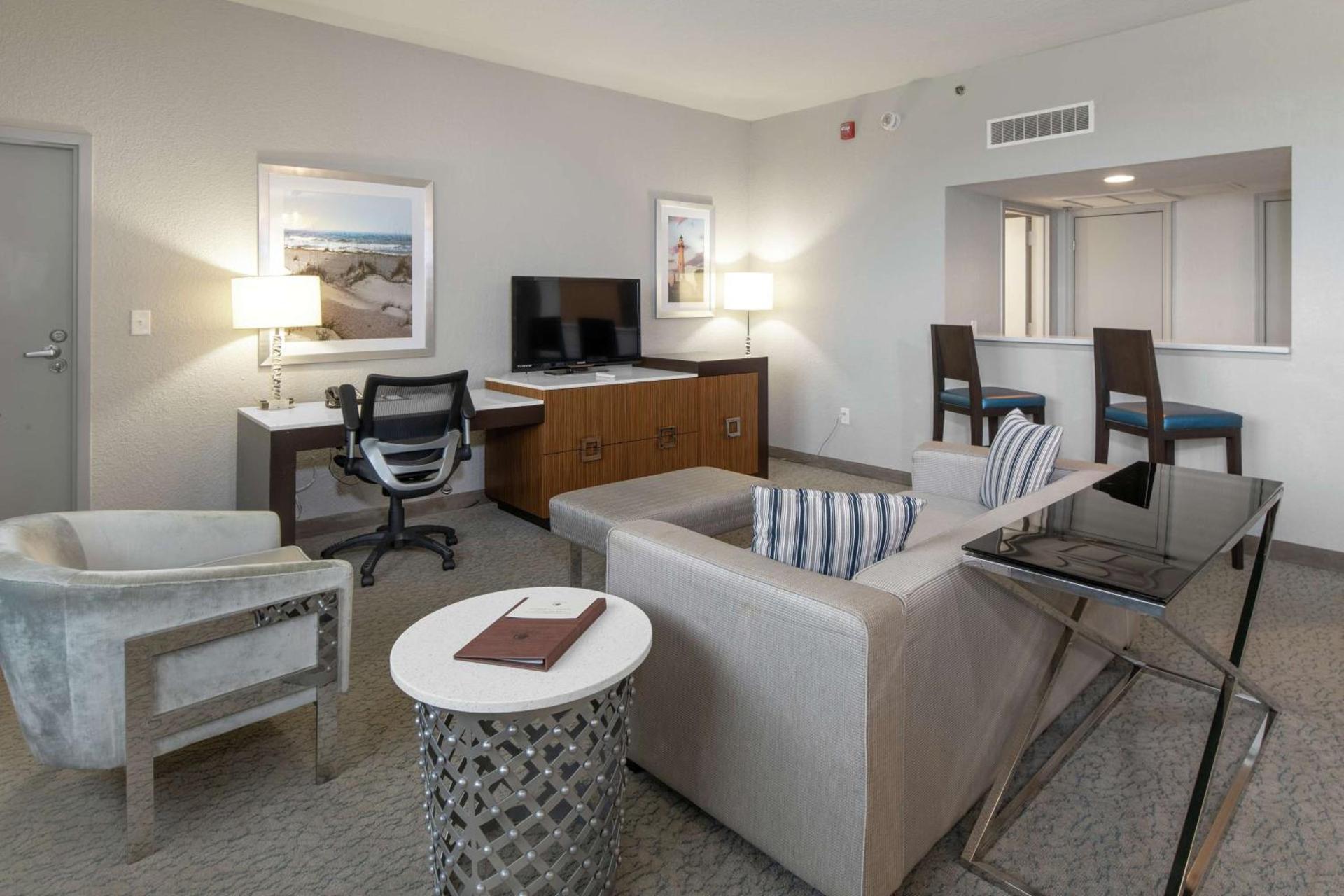 DoubleTree by Hilton Hotel Jacksonville Airport photo 43