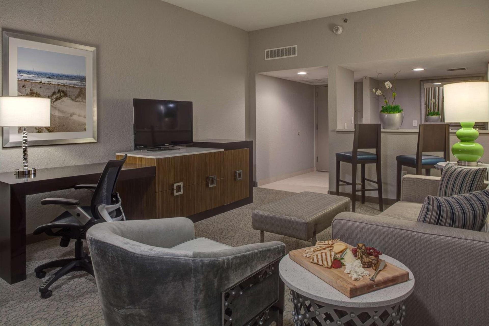 DoubleTree by Hilton Hotel Jacksonville Airport photo 53