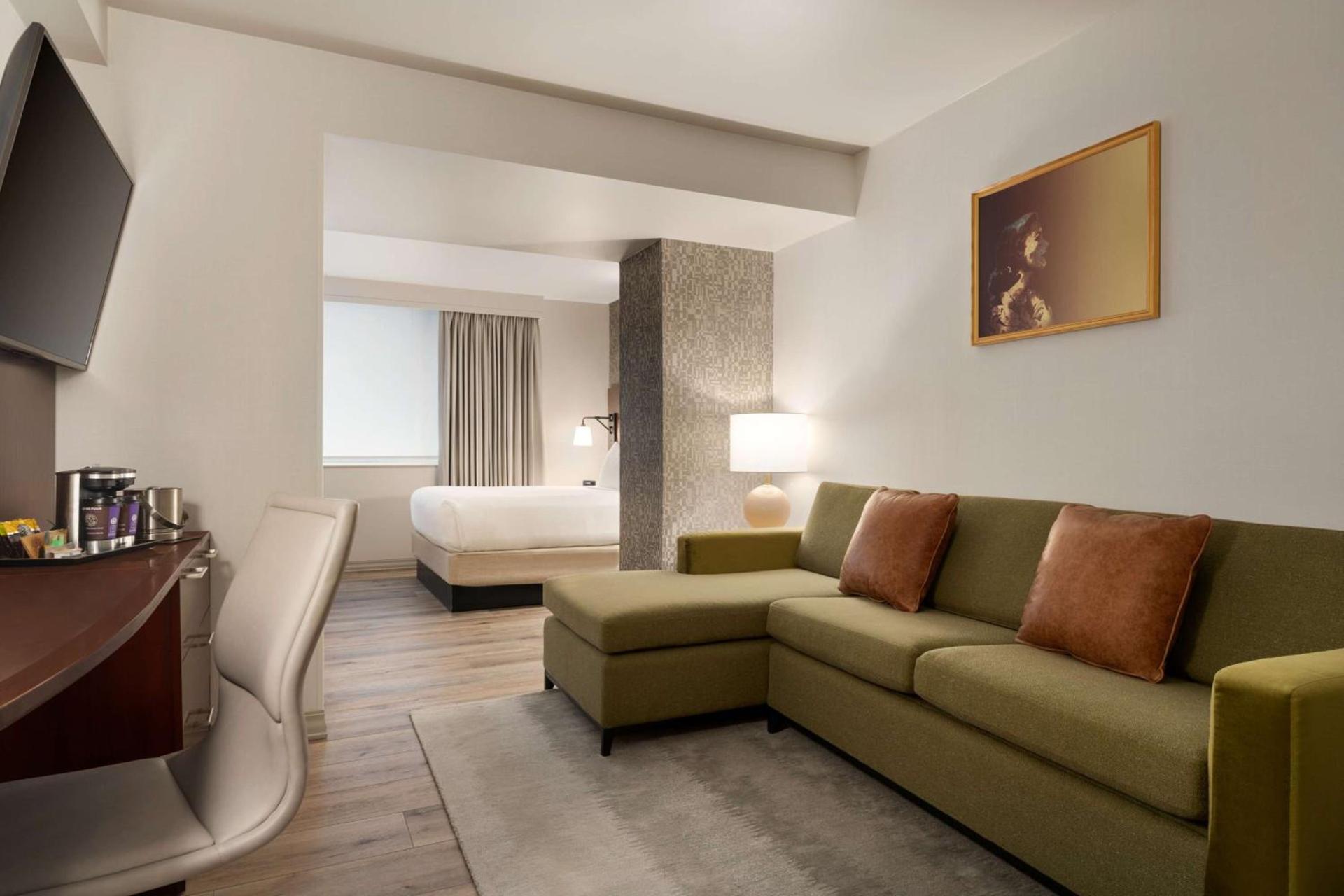 DoubleTree by Hilton New York Downtown photo 10