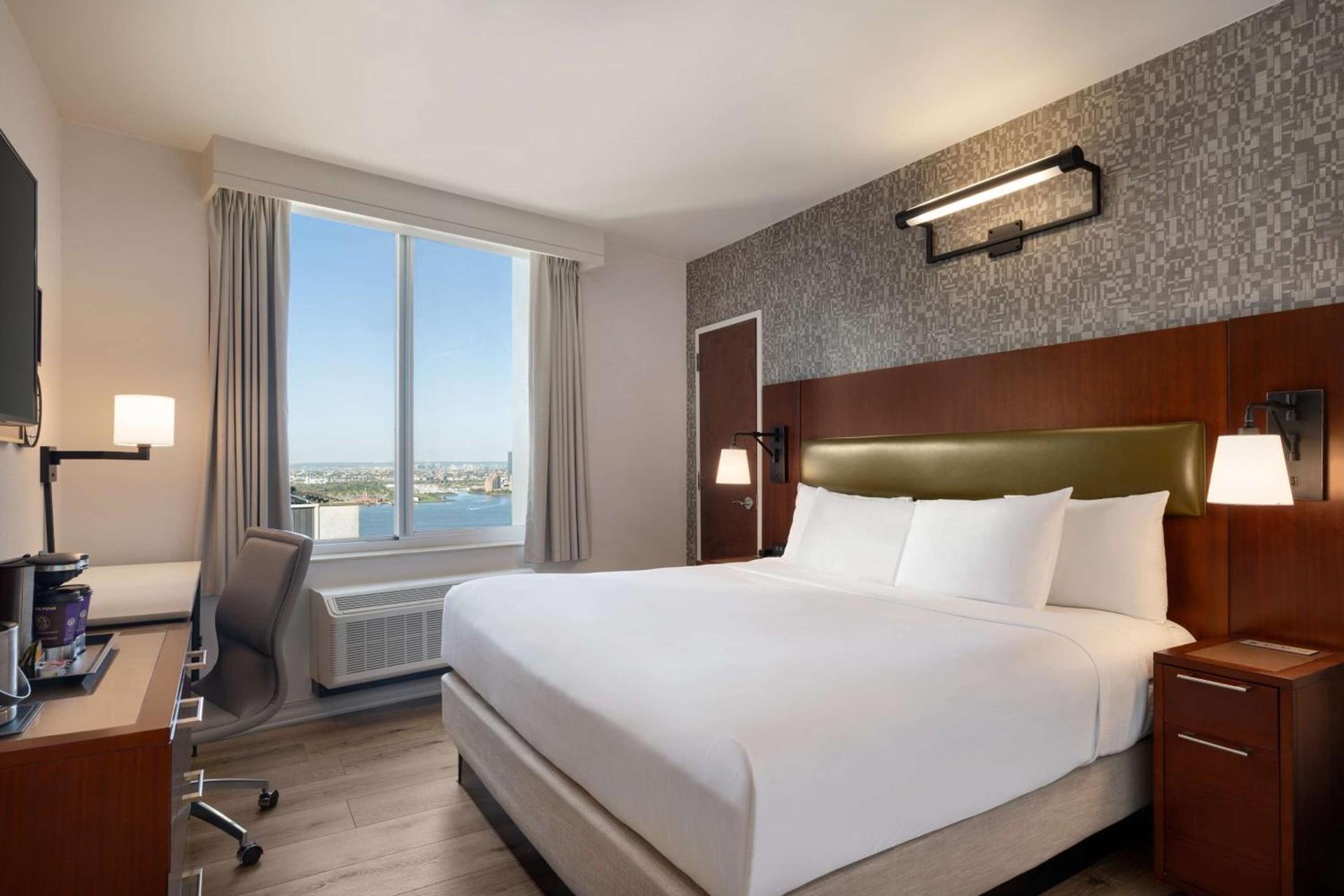 DoubleTree by Hilton New York Downtown photo 16