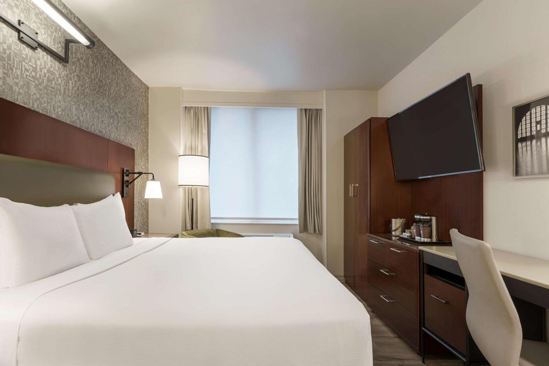 DoubleTree by Hilton New York Downtown photo 23