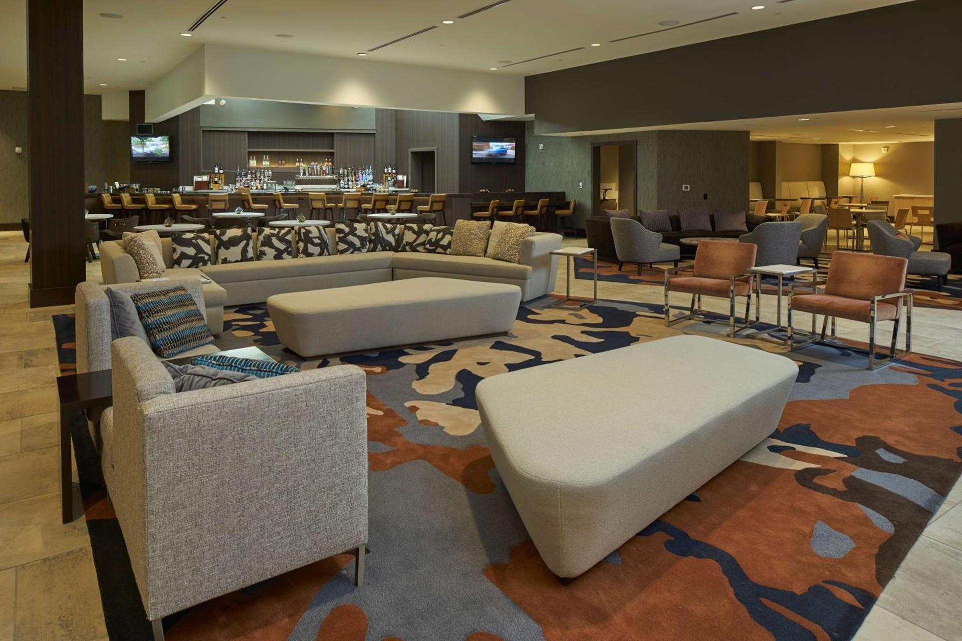 Hilton Raleigh North Hills photo 2