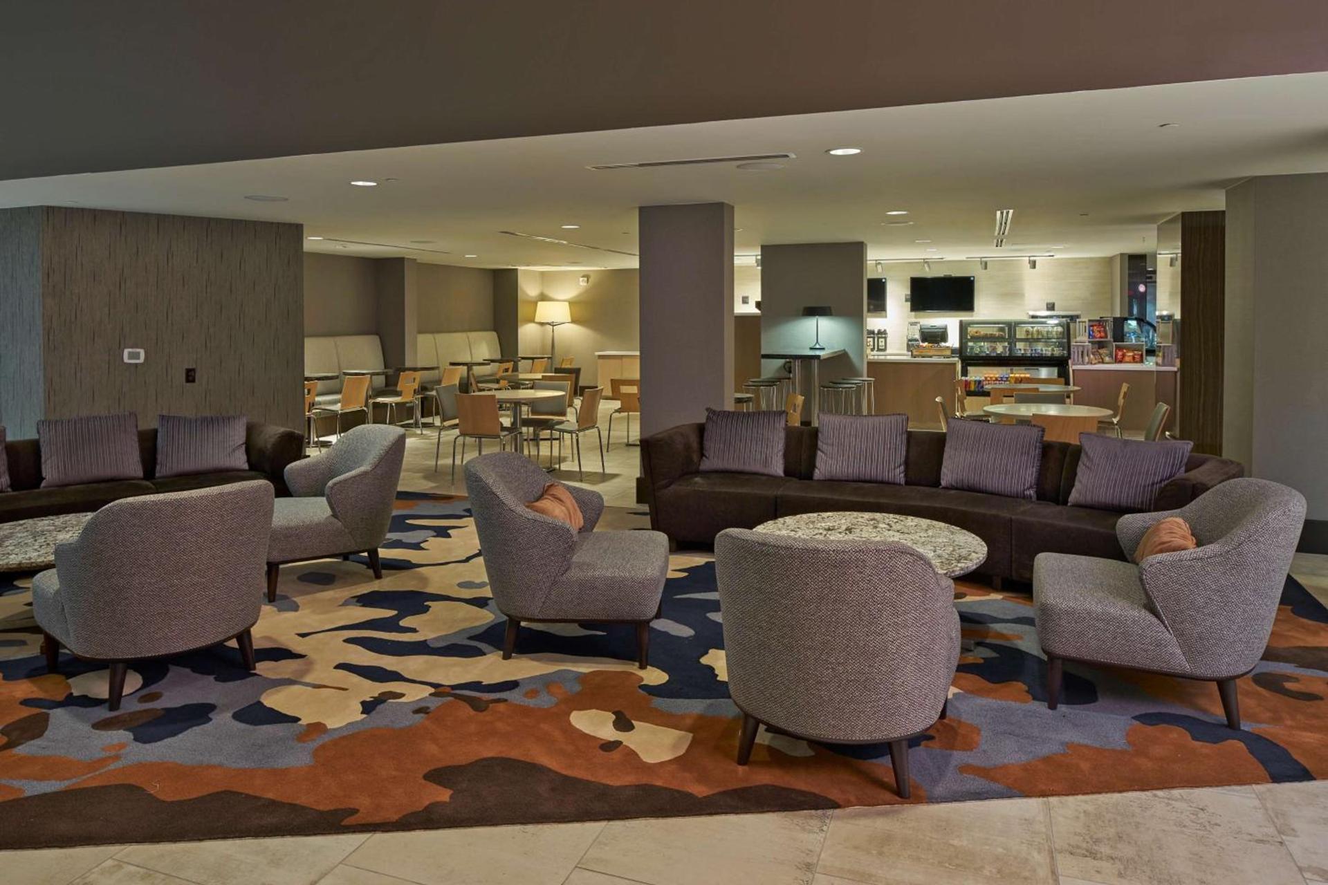 Hilton Raleigh North Hills photo 4