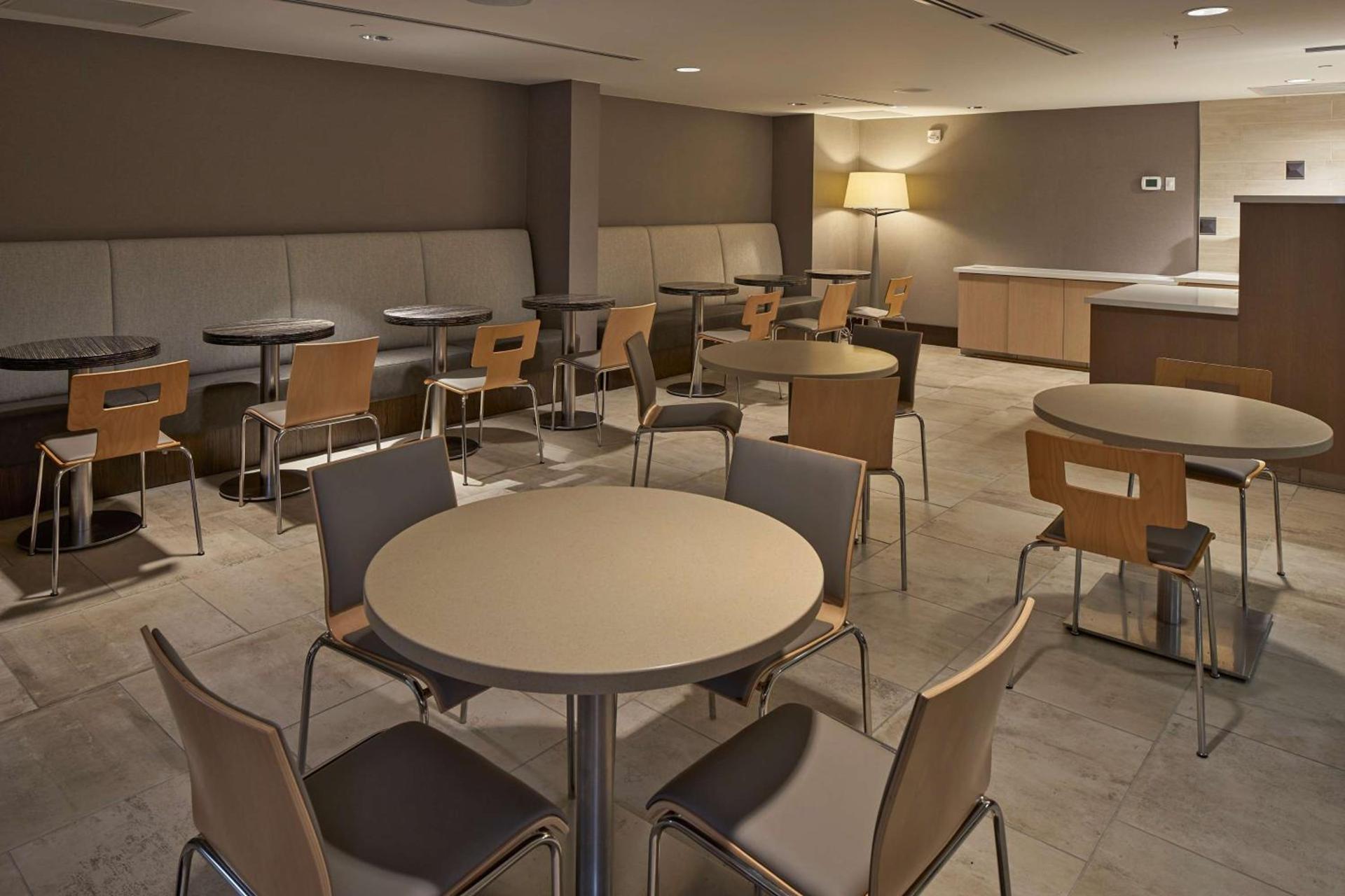 Hilton Raleigh North Hills photo 13